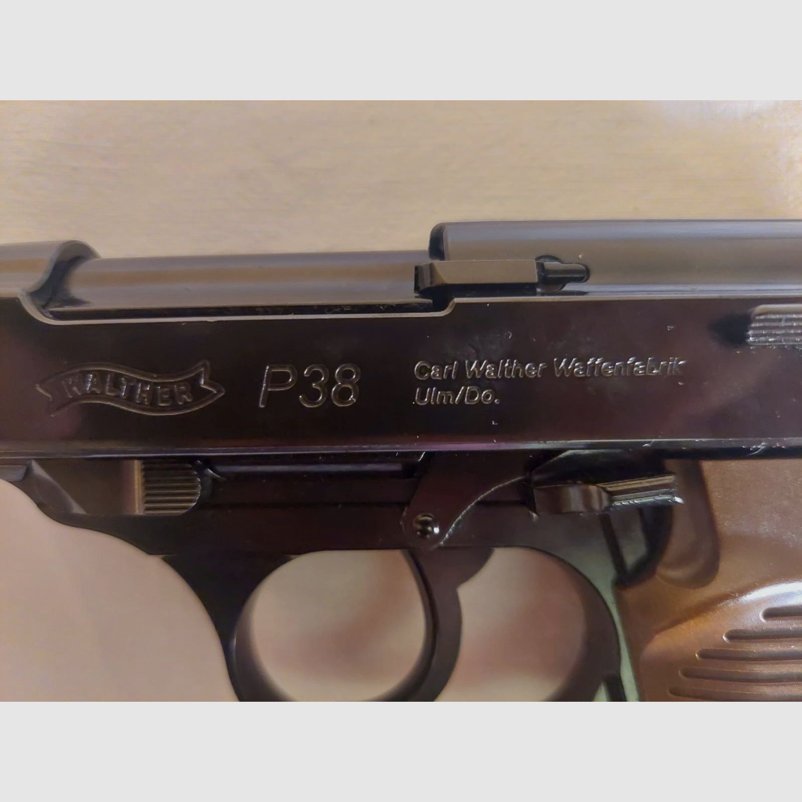 Umarex Legends Walther P38 CO2 BB