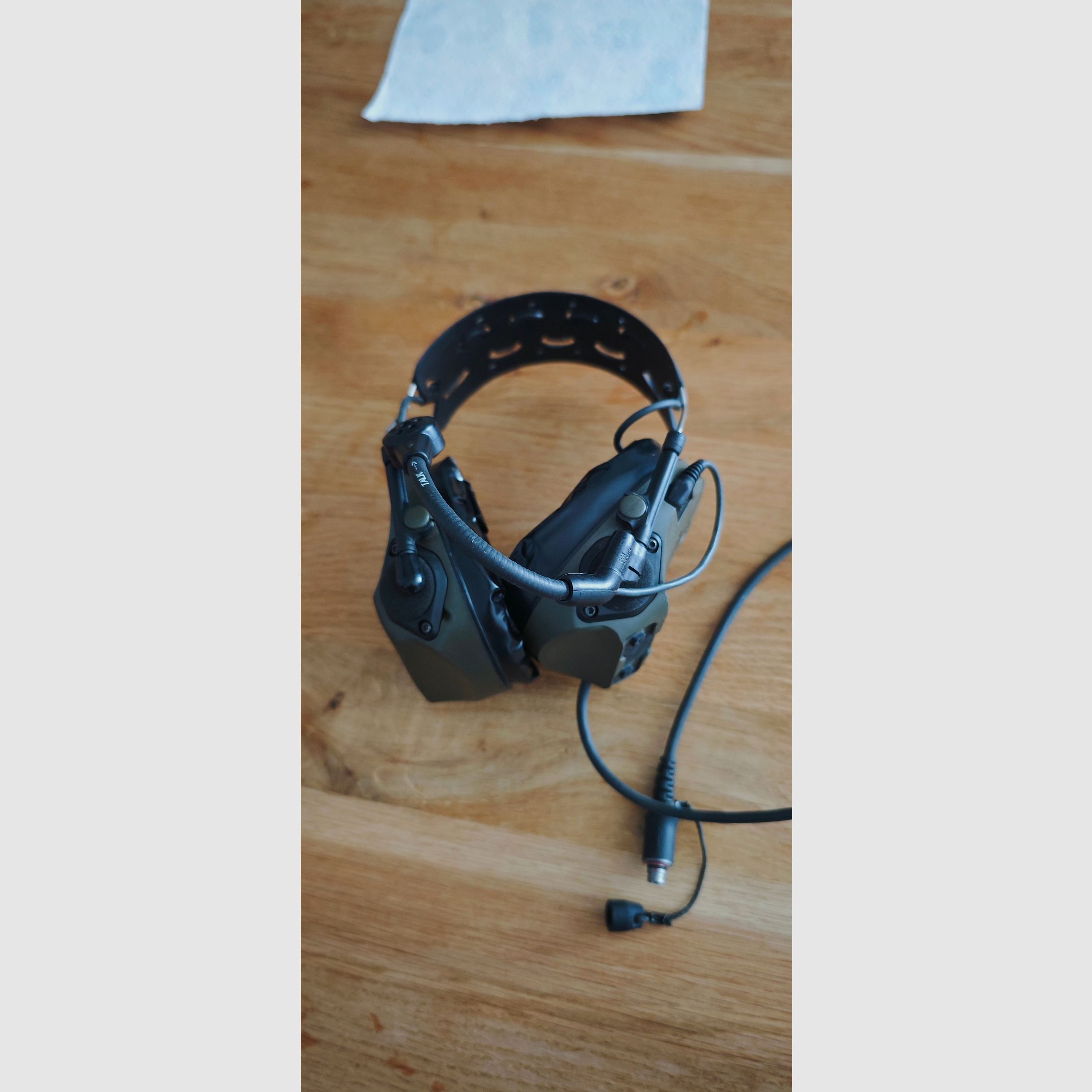 3M Peltor ComTac VIII