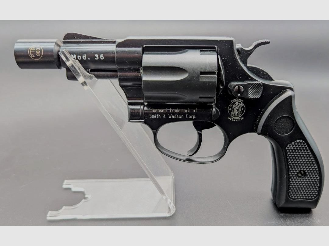 Smith&Wesson Mod. 36  Cal. 6 mm 
