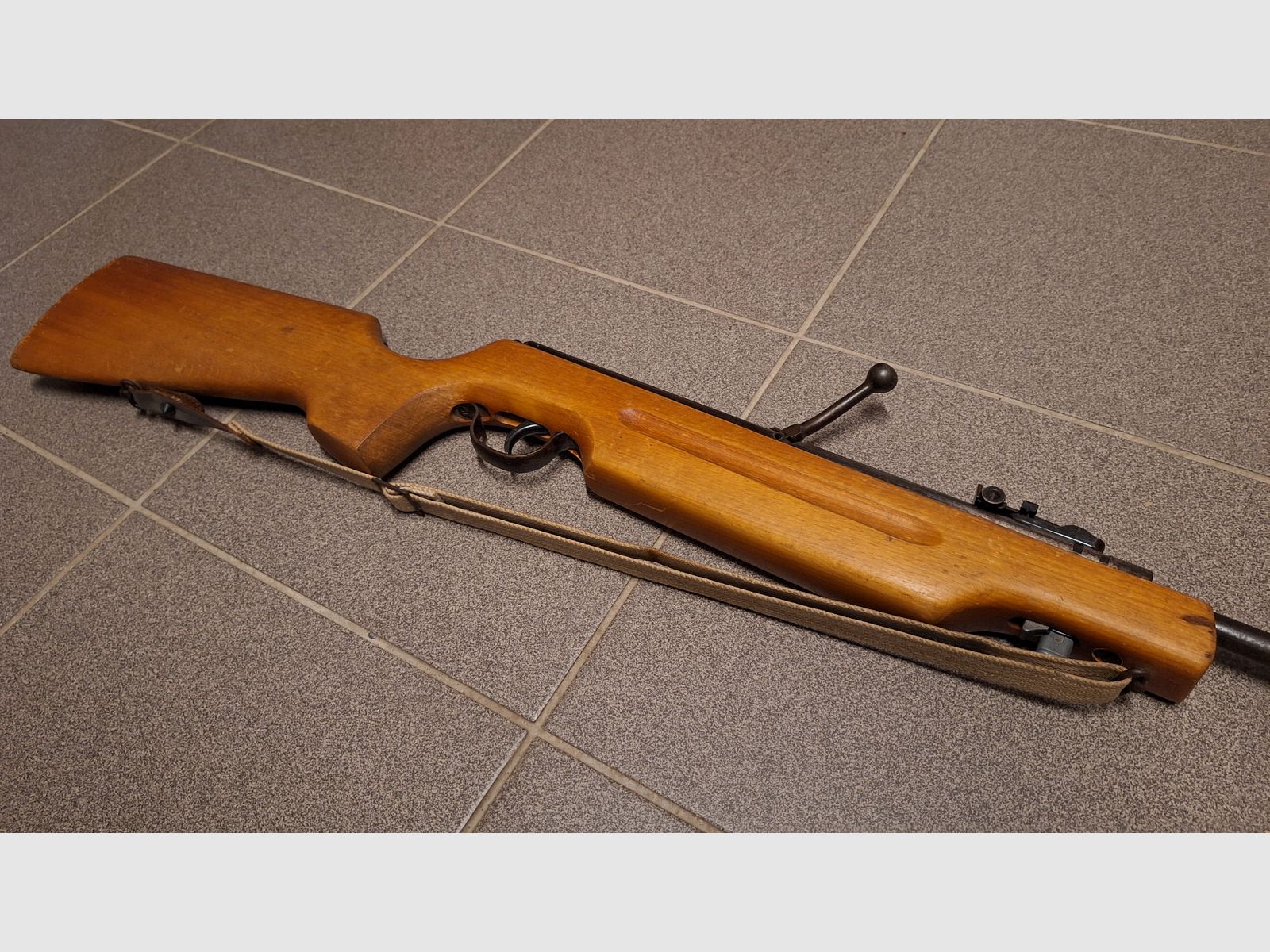 Haenel Suhl 310 DDR-Luftgewehr mit Sportschaft+8er Magazin!