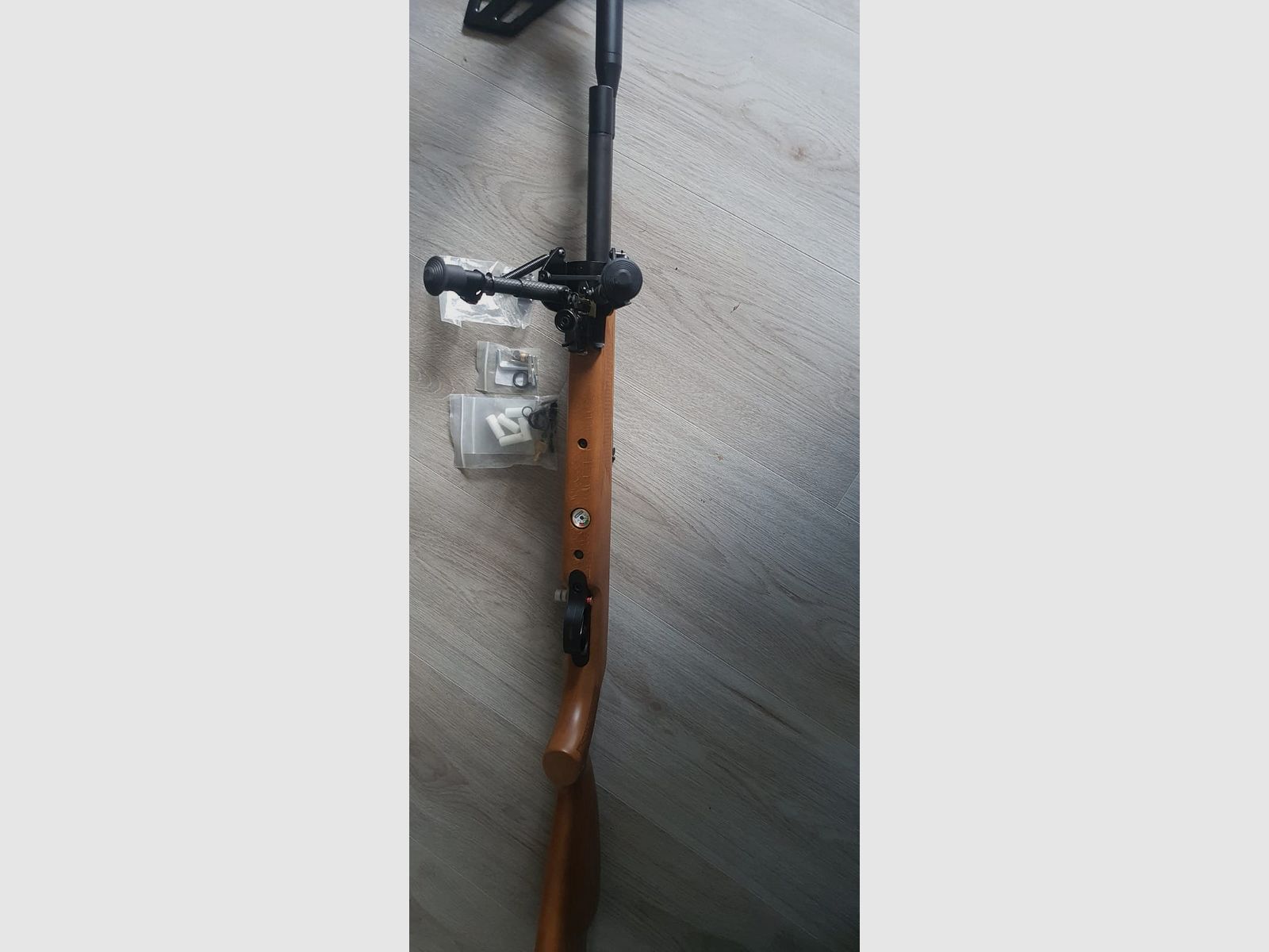 Diana Stormrider 4.5mm with hand pump and built-in bipod