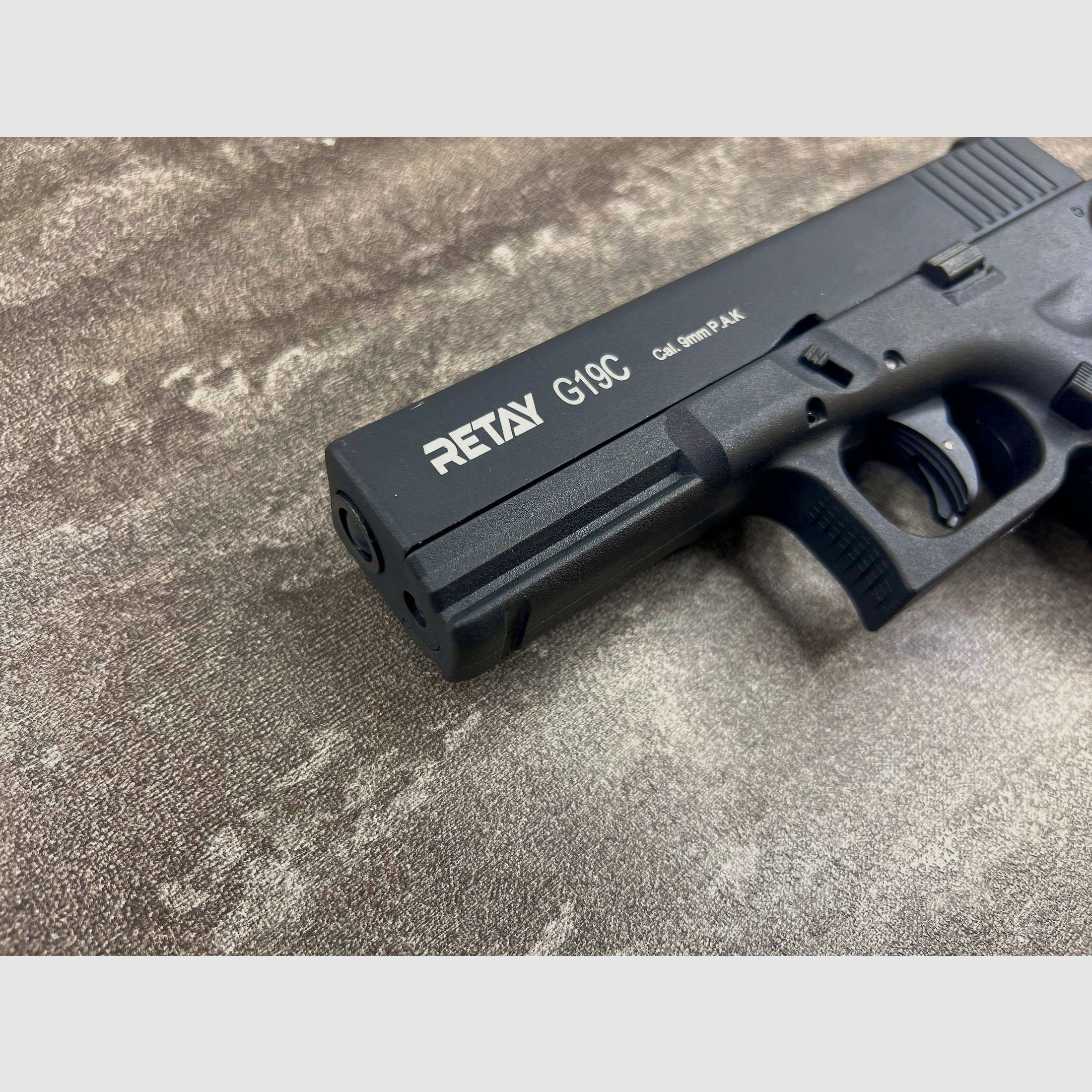 RETAY G19C Top Fire 9mm P.A.K. Schreckschusspistole Glock 19C Nachbau