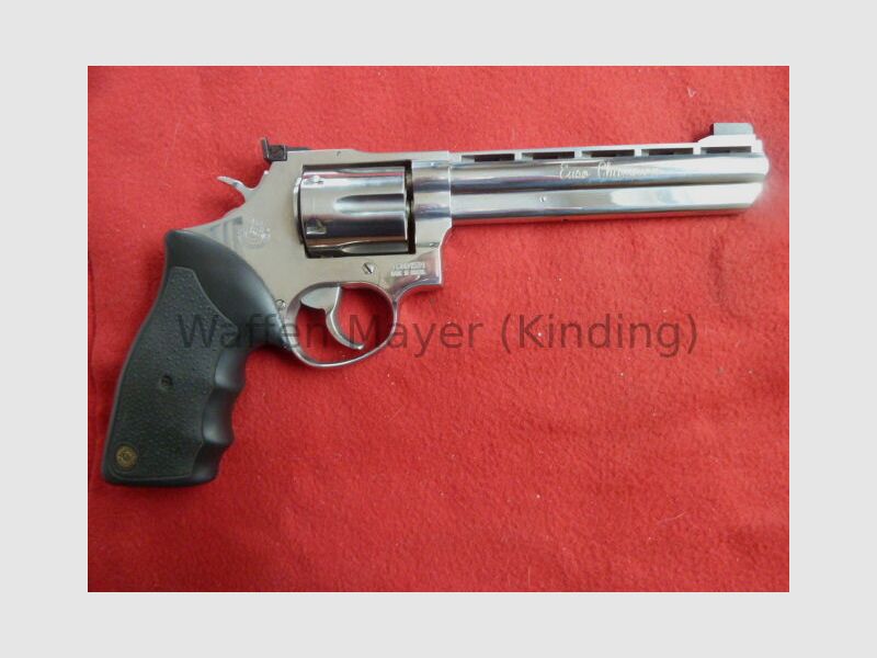 Taurus 689