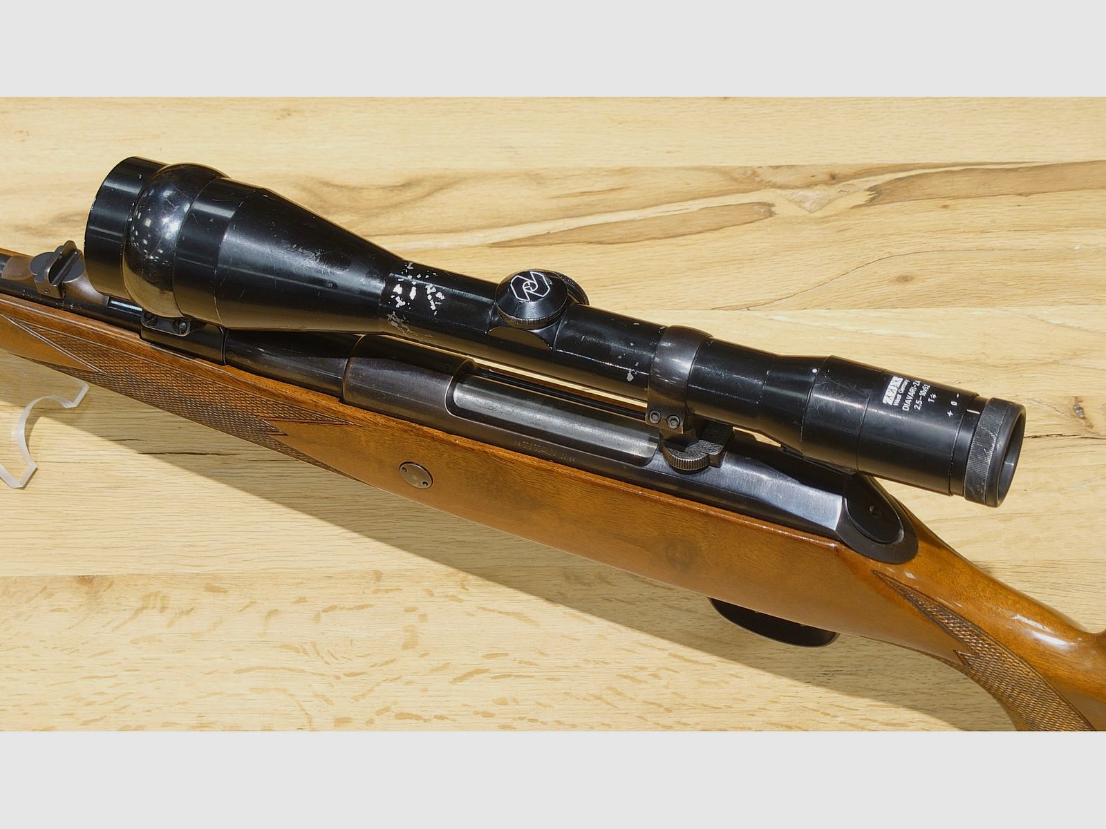 Repetierbüchse Voere Titan II Kal. 8x68S