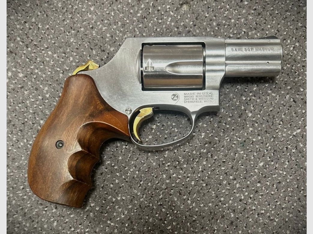 S&W Smith & Wesson 60 - 9