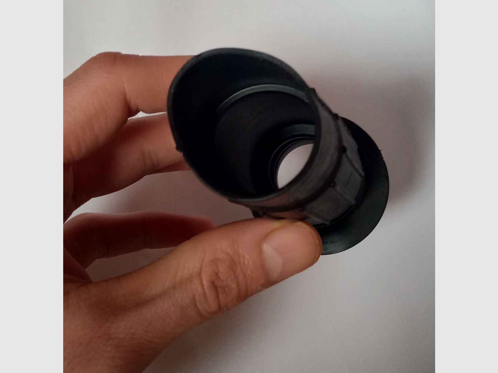 Unbenutzte Depotware PSO-1 Scope 4x24  Augenschutz Augenmuschel Lichtschutzblende Okular für AK Zielfernrohr 
