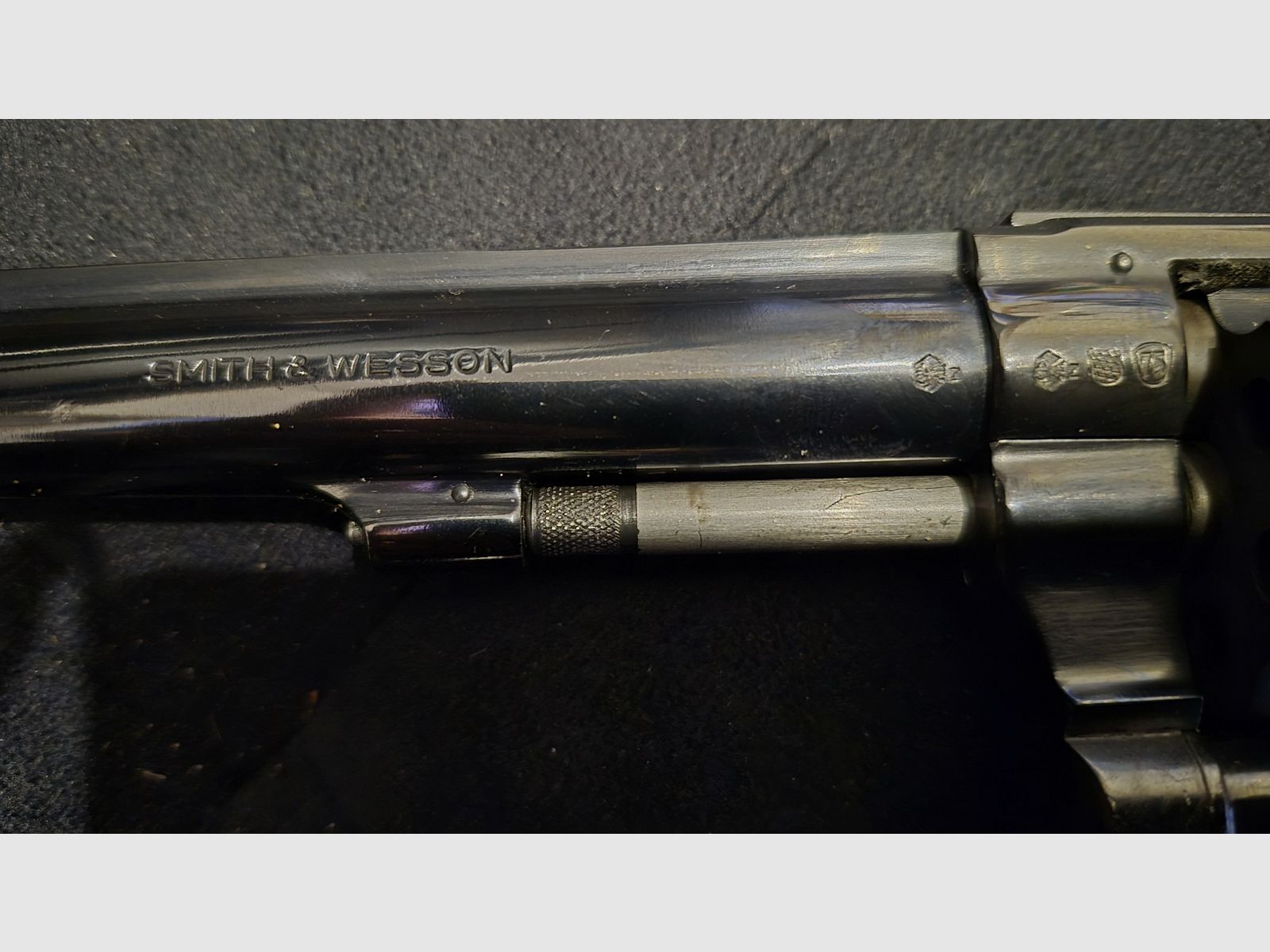 Smith & Wesson Mod 17-3 cal 22lr, afbeelding 2 van 3