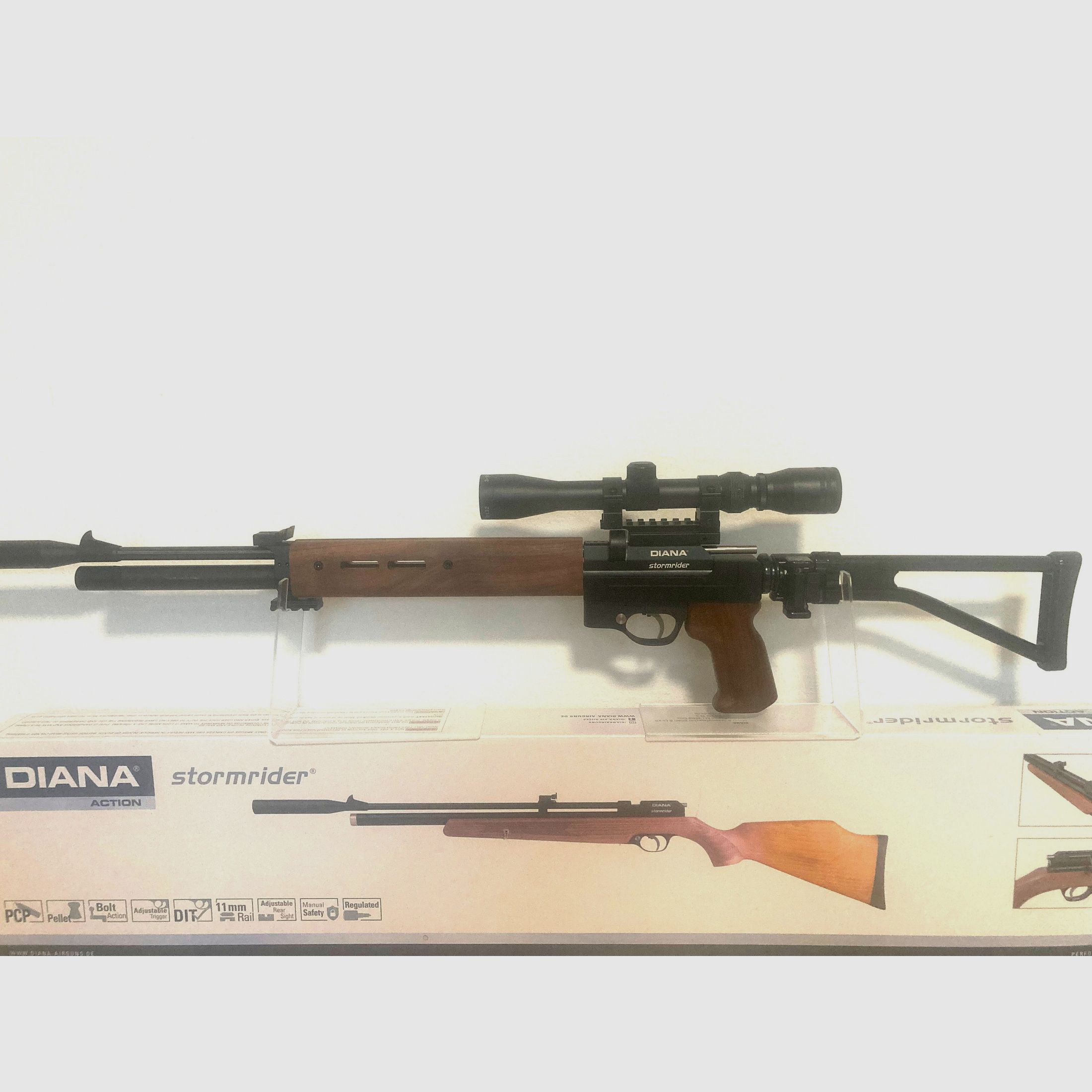 Carabina ad aria compressa Diana Stormrider "Paratrooper Classic" con sistema di stock pieghevole in alluminio stile WW2/50s, F libera da 18 anni con kit export 35J, immagine 7 di 8