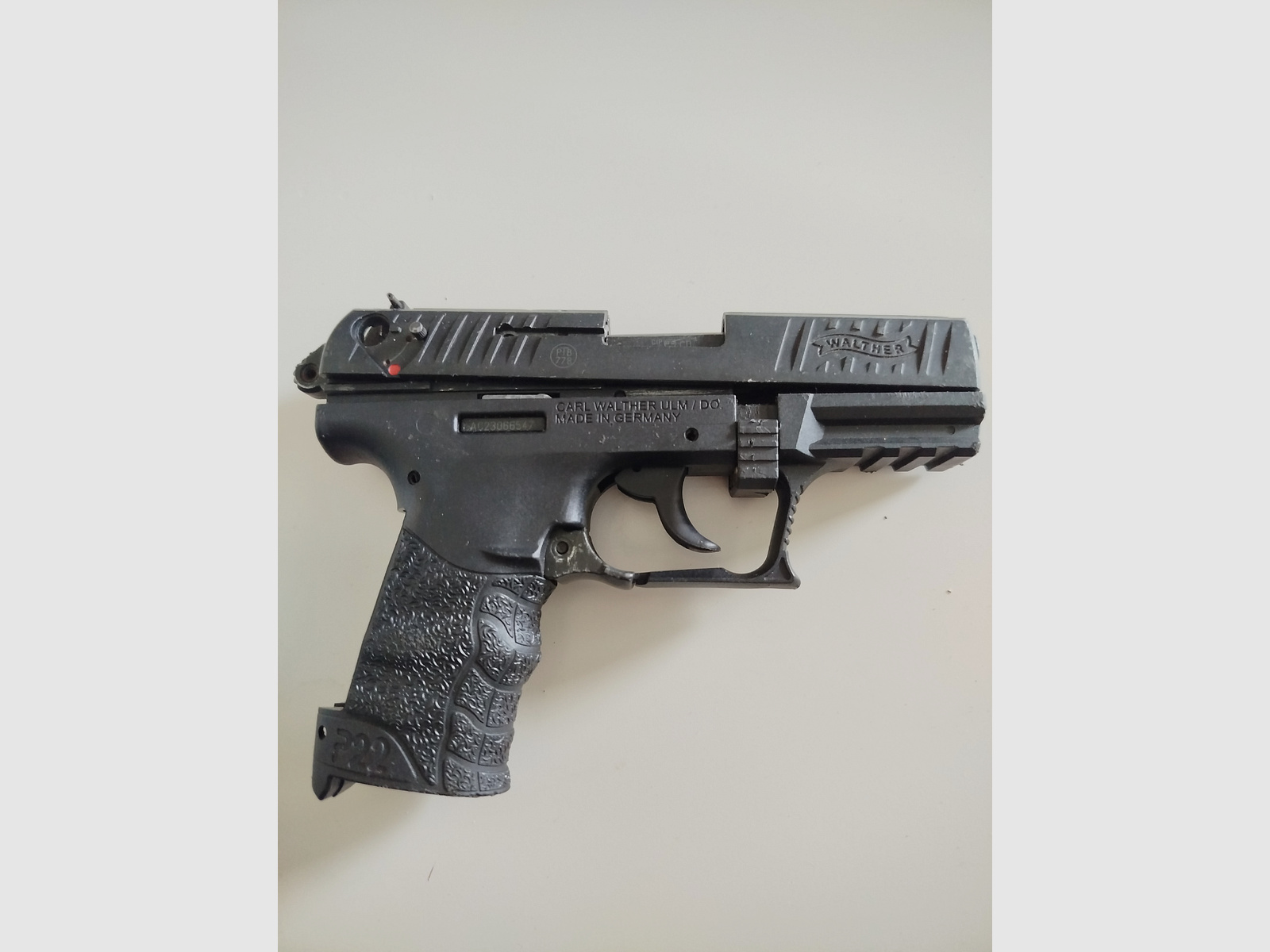 Walther P22 dozownik części zamiennych (uszkodzony)