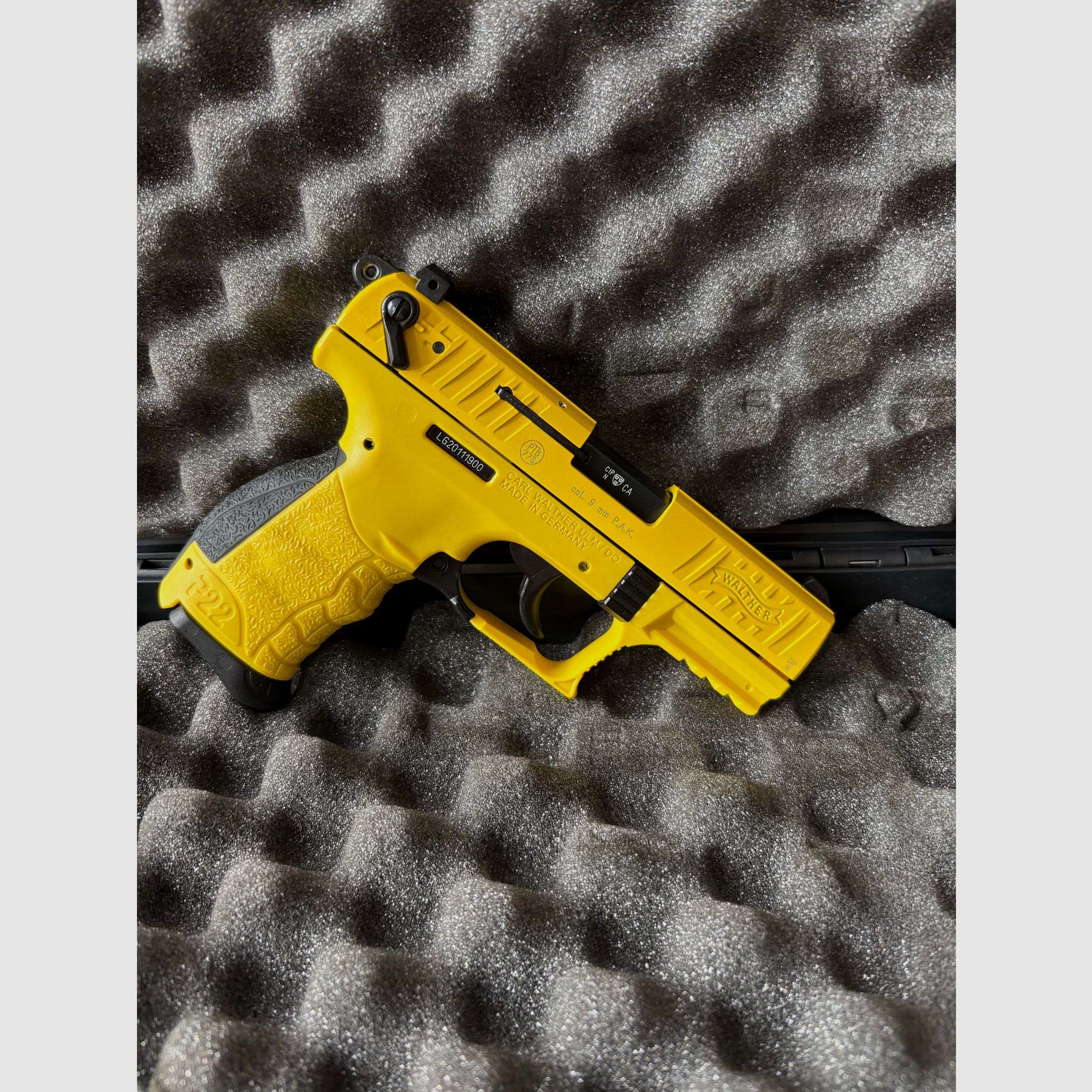 Walther P22 Tweety mit Abschussbecher 