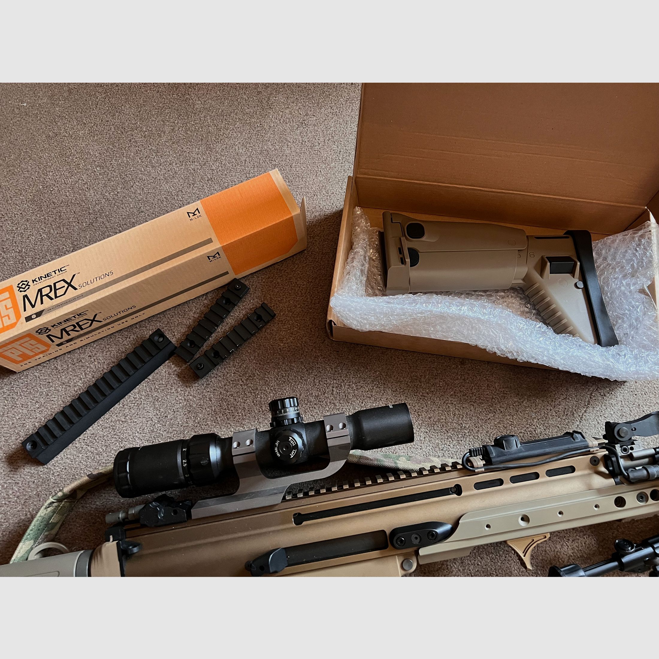 WE Scar H MK 17 en Desert Tan con mucho accesorio GBB Open Bolt 6mm BB Airsoft