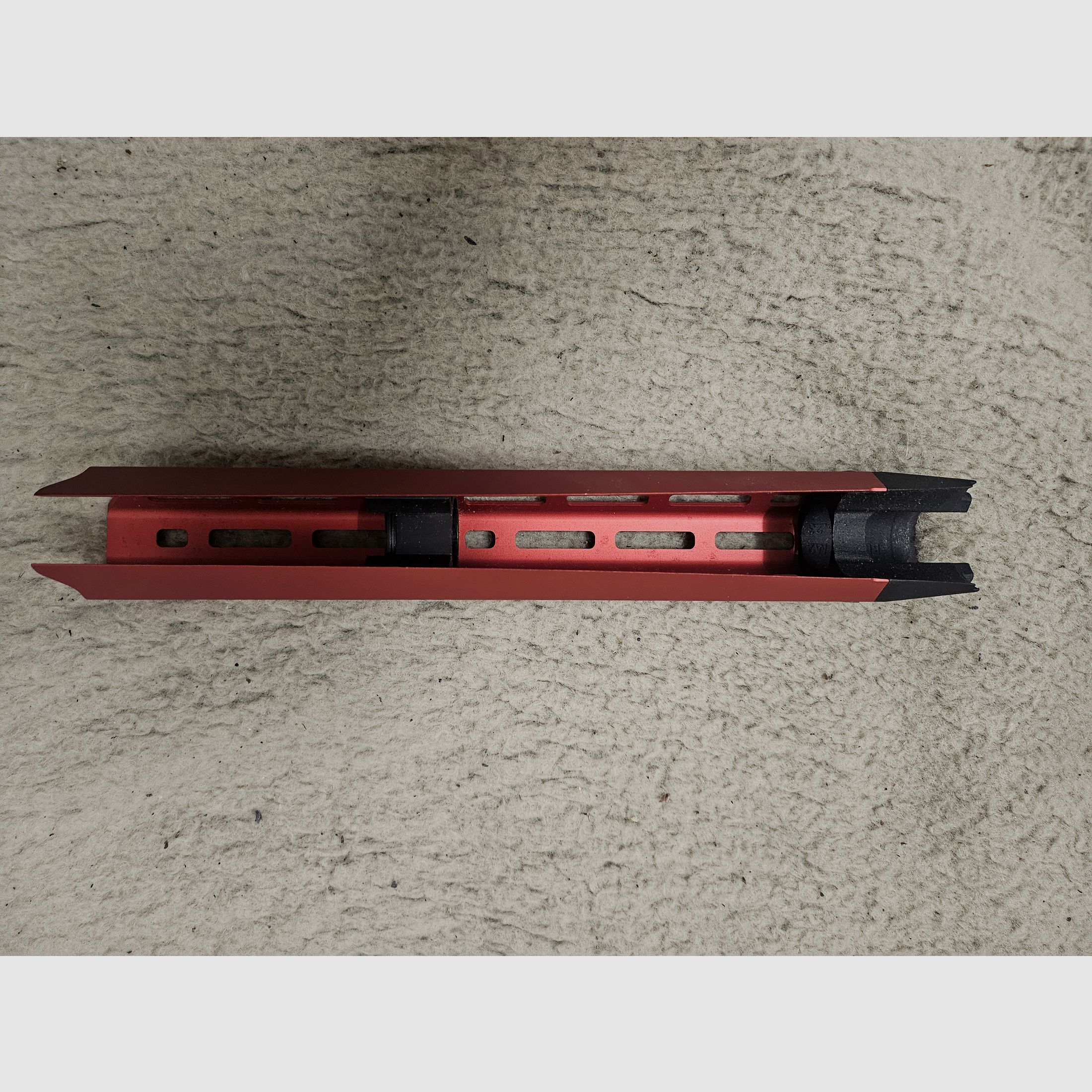 Benelli M2 Vorderschaft M-LOK rojo o negro ToniSystem