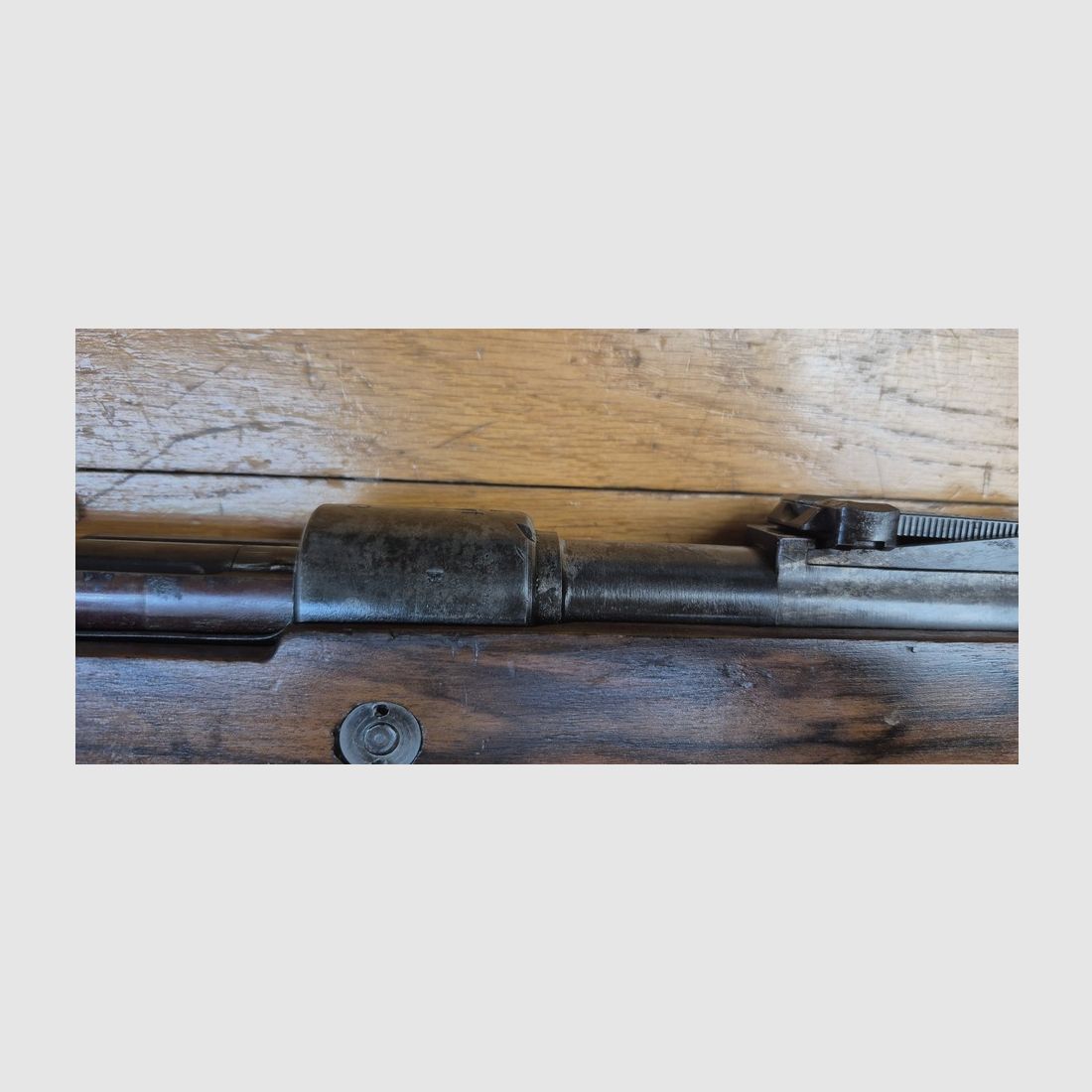 Schöne K98 Büchse – Dritte Reich – Code BYF 43 – Herstellung Mauser Oberndorf von 1943 – Monomatrikulation – Hervorragender mechanischer Zustand – Reparierter Schaft – Schöner Lauf – Sehr schöne Züge – Schöne Waffe 100% Periode – TBE, Bild 6 von 34