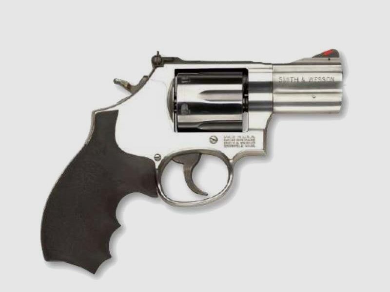 S&W 686 2 1/2" Fang shot revolver .357 Mag.