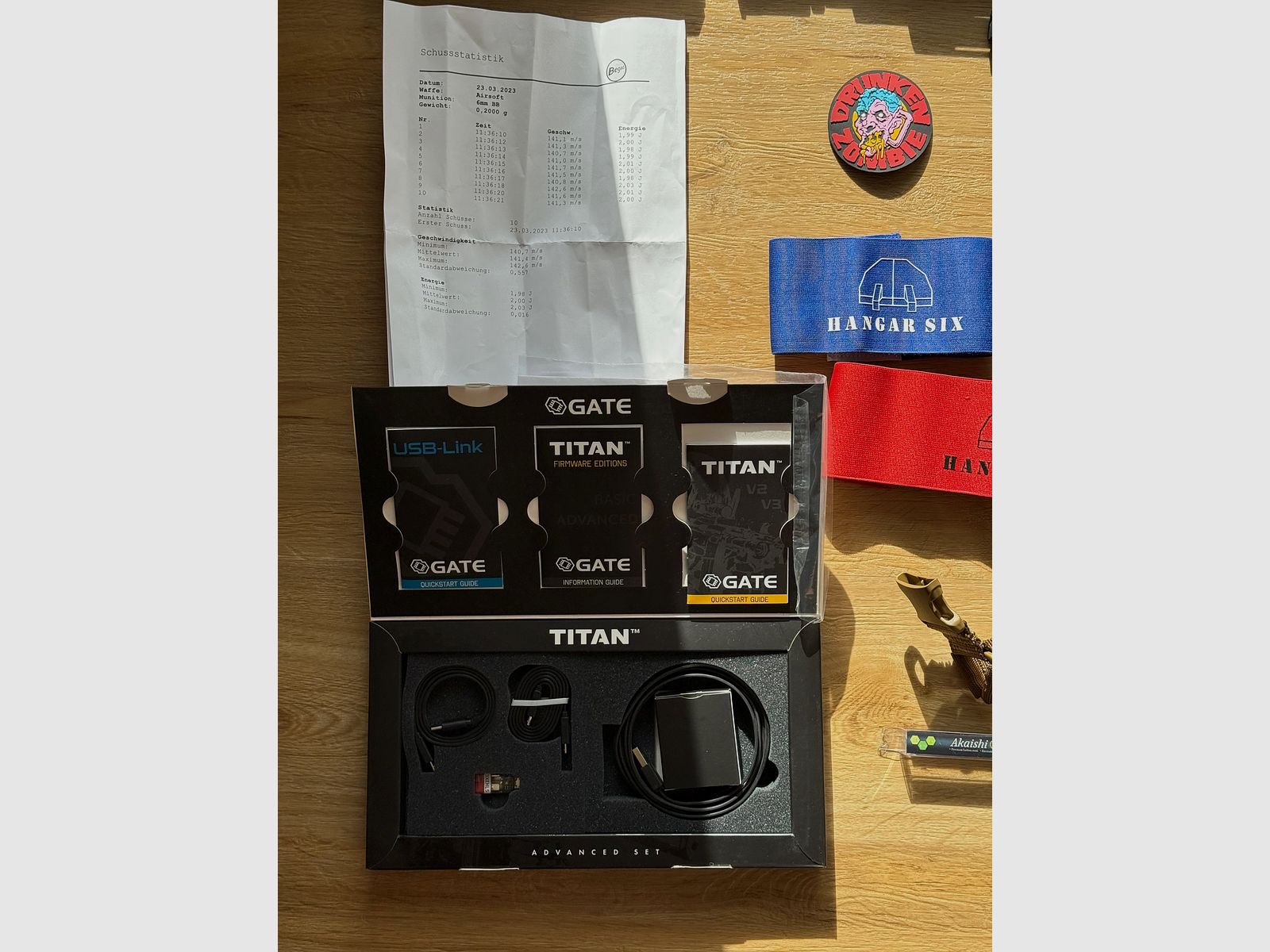 ICS M4 CXP HOG Tubular S con arma secundaria y accesorios