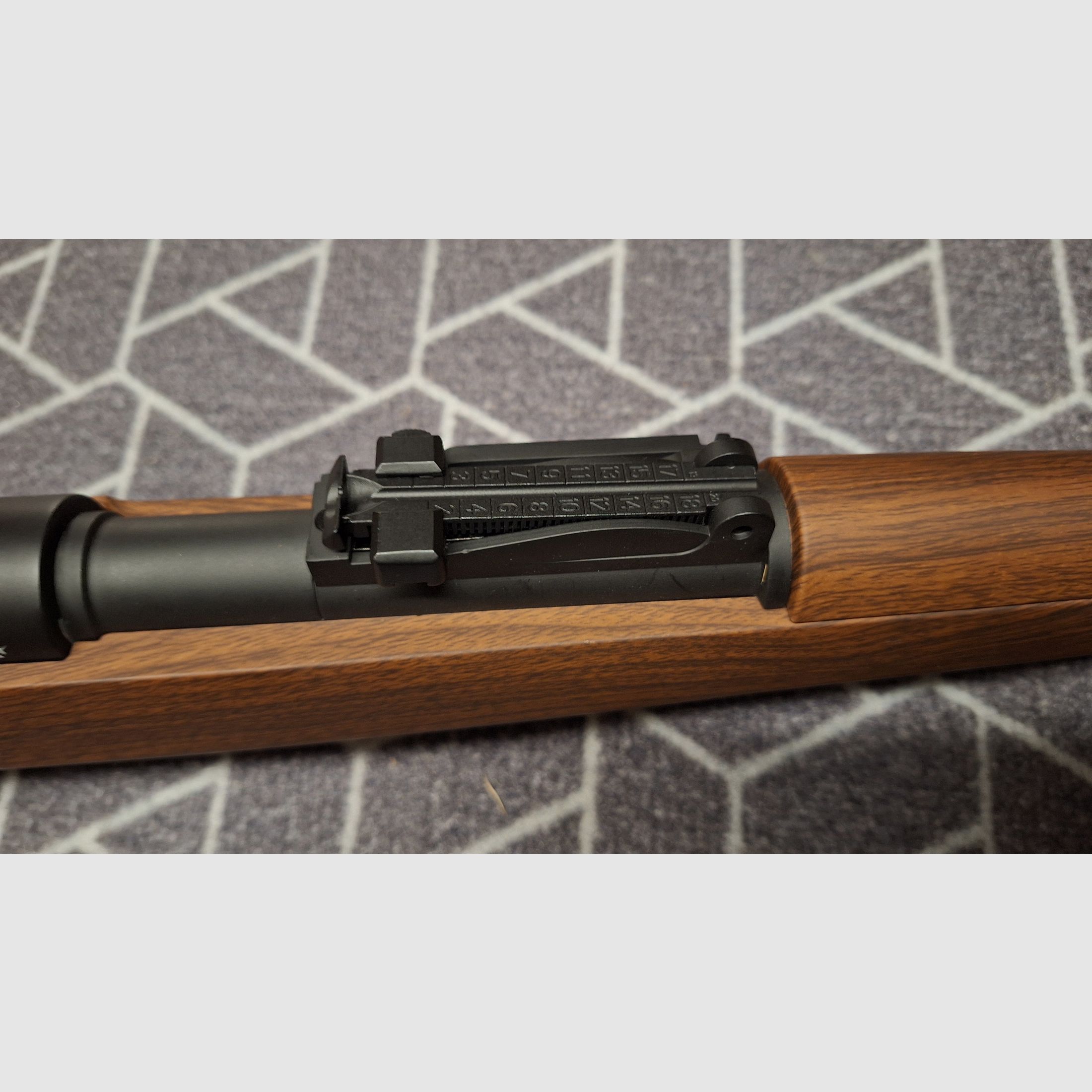 Karabiner 98K Bolt-Action Springer Gewehr mit Hülsenauswurf 6mm BB Holzoptik - Neuwertig!