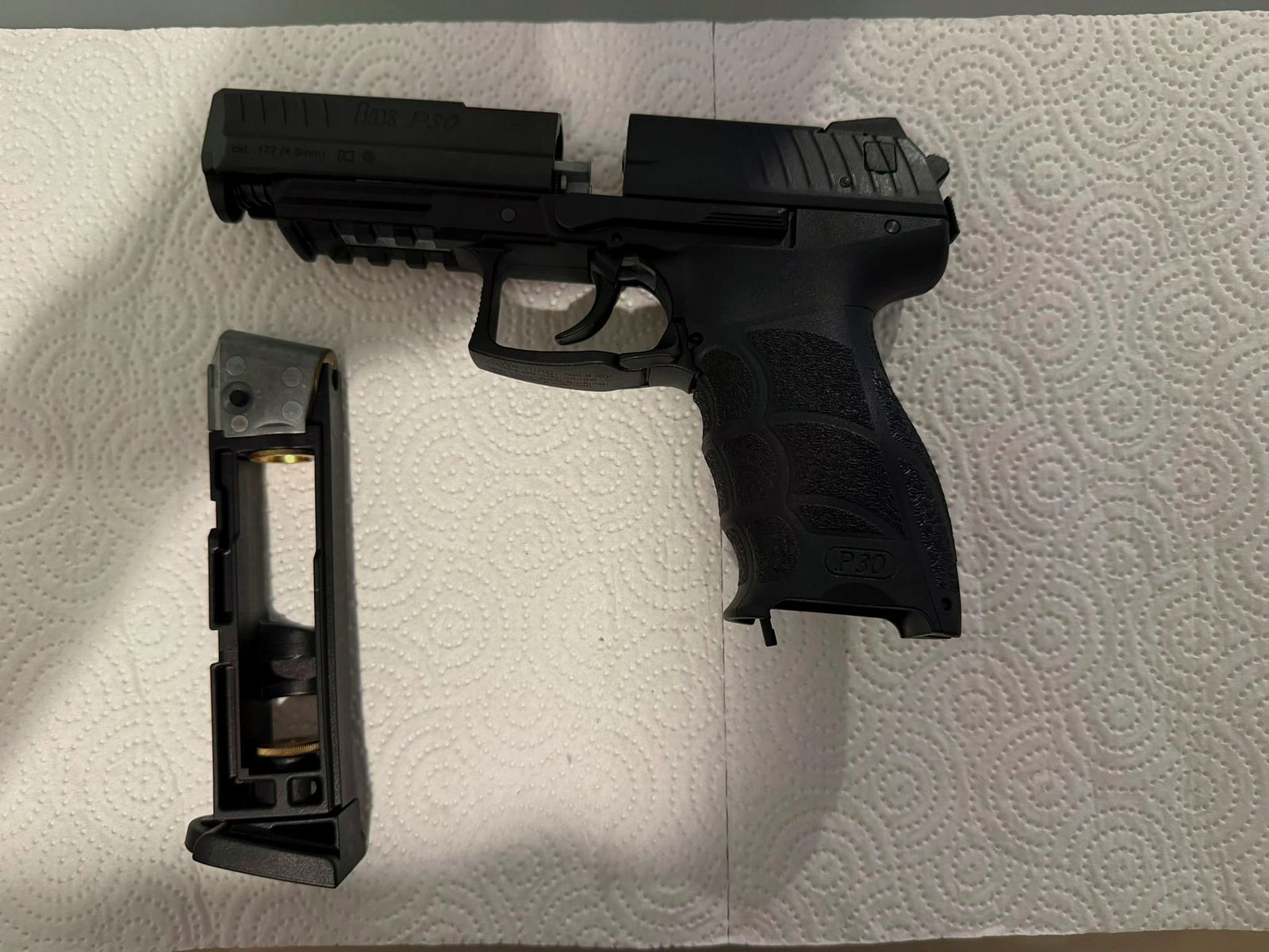 Heckler&Koch   P30  Pistolet Co2