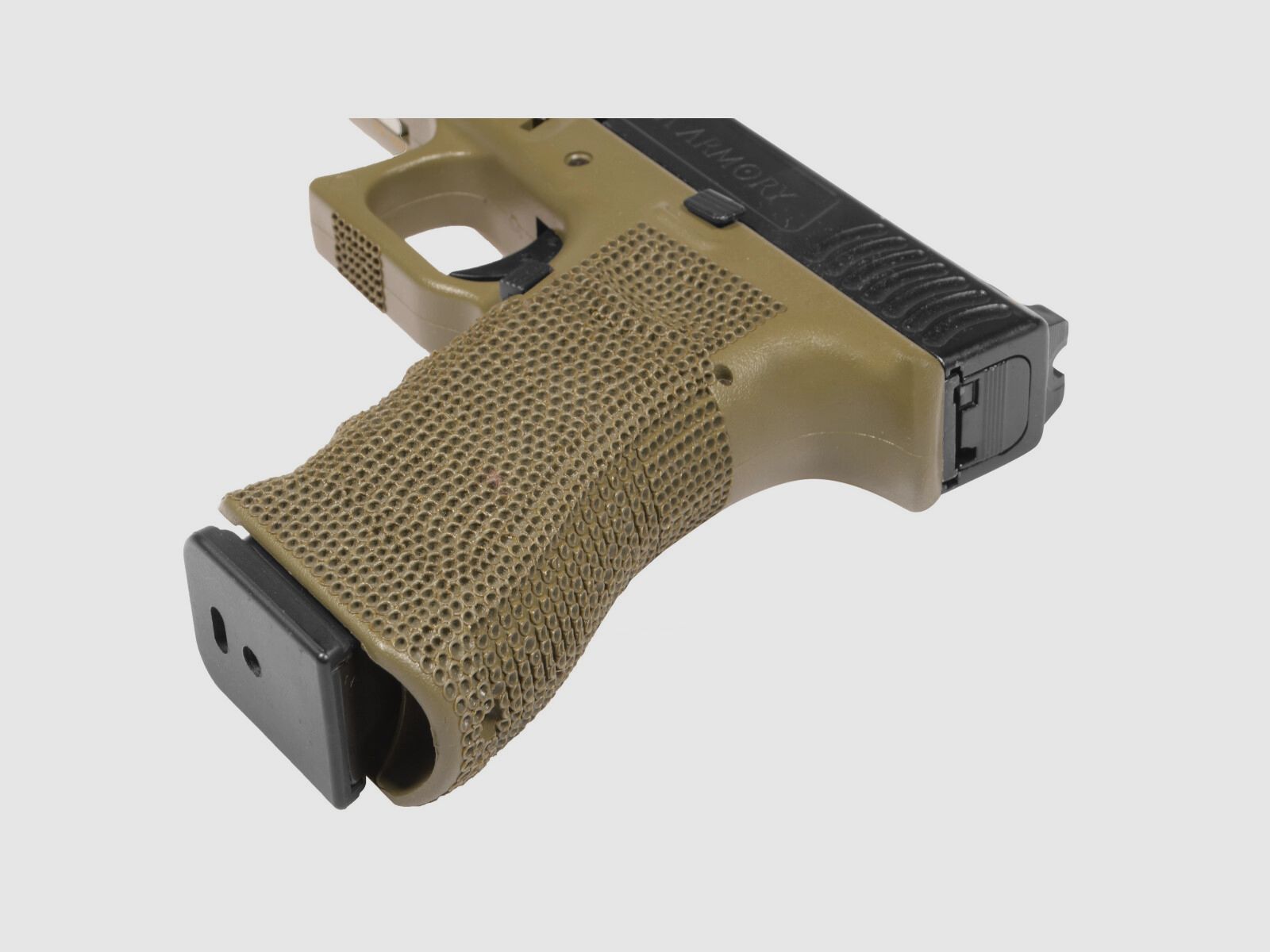 P01 GBB Airsoft Pistool met Grip Stippling in Olijf | Delta Armory