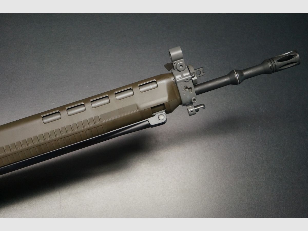 SIG SG550 PE90, afbeelding 2 van 5