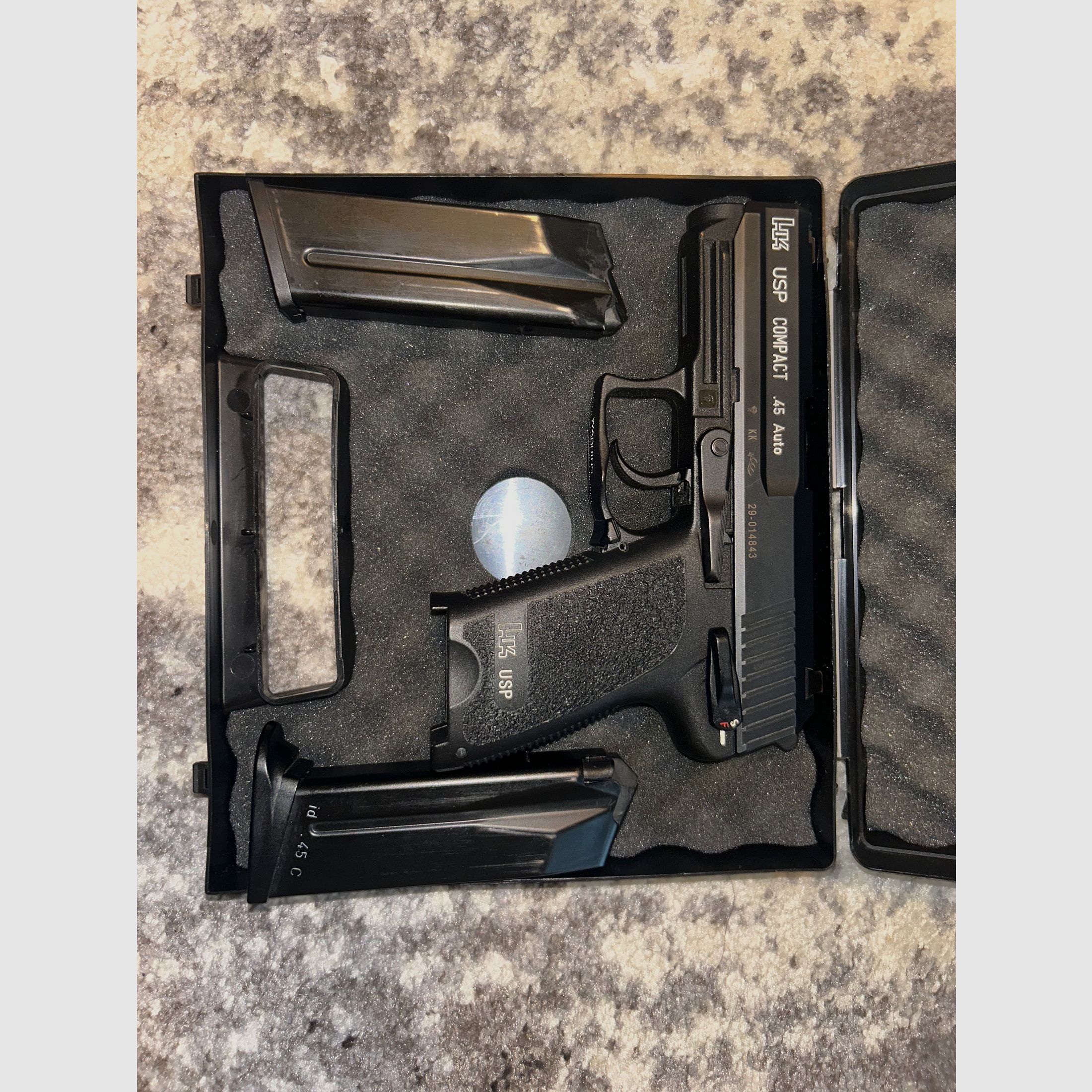 Heckler & Koch USP Compact .45 ACP | Top Zustand | 2 Magazine | Originalkoffer