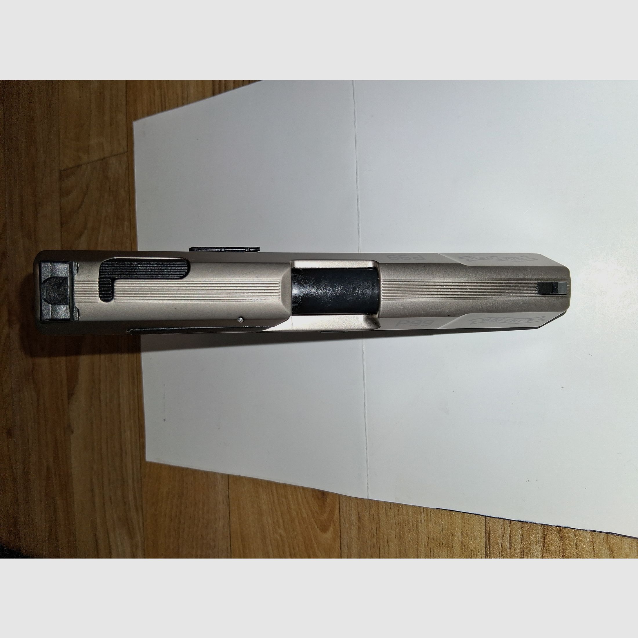 Sammler aufgepasst! Walther P99 bicolor PTB-637 (neuwertig, ungeschossen), 2 Magazine + Walther Zubehör