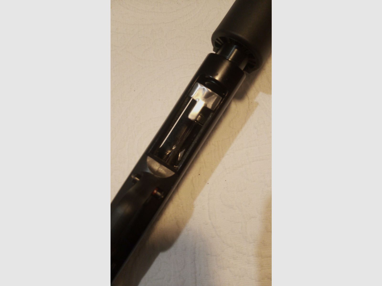 Vorderschaftrepetierflinte Mossberg Maverick 88 mit verstellbarer Visierung schwarz und Laufportierung gebraucht LL 60cm im Kaliber 12/76 Kat. B