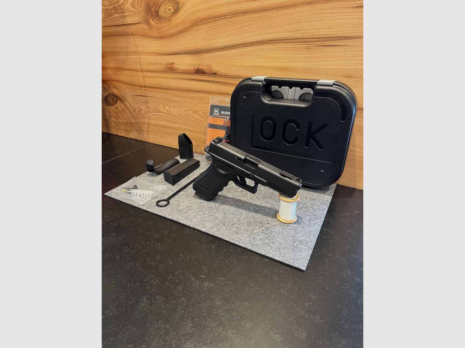 Glock 17 C Gen4 incl Original Performance Trigger like new