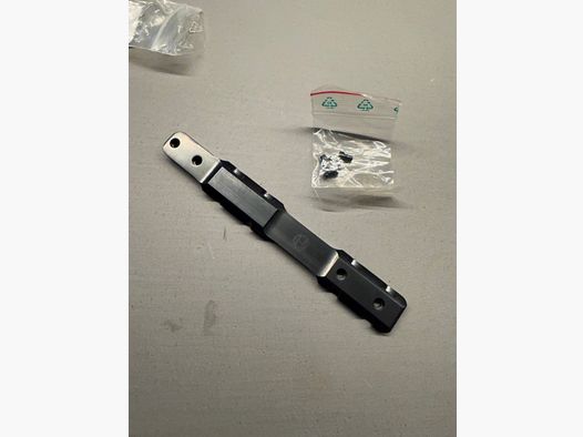 Henneberger HMS Blaser / Swift Remington 700 Acción Corta