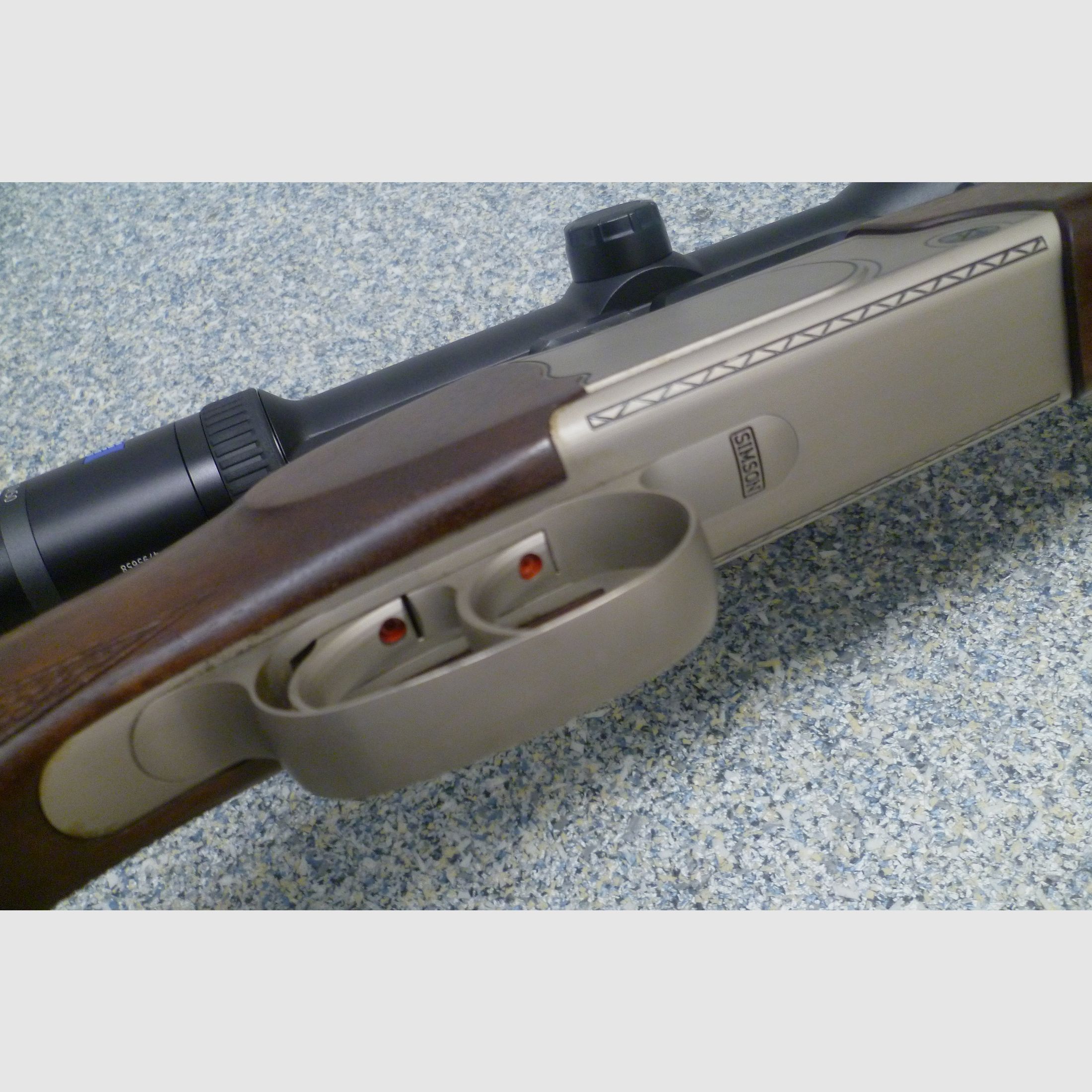 Escopeta de doble cañón Simson 20/76 y .30R Blaser con Zeiss Victoty HT