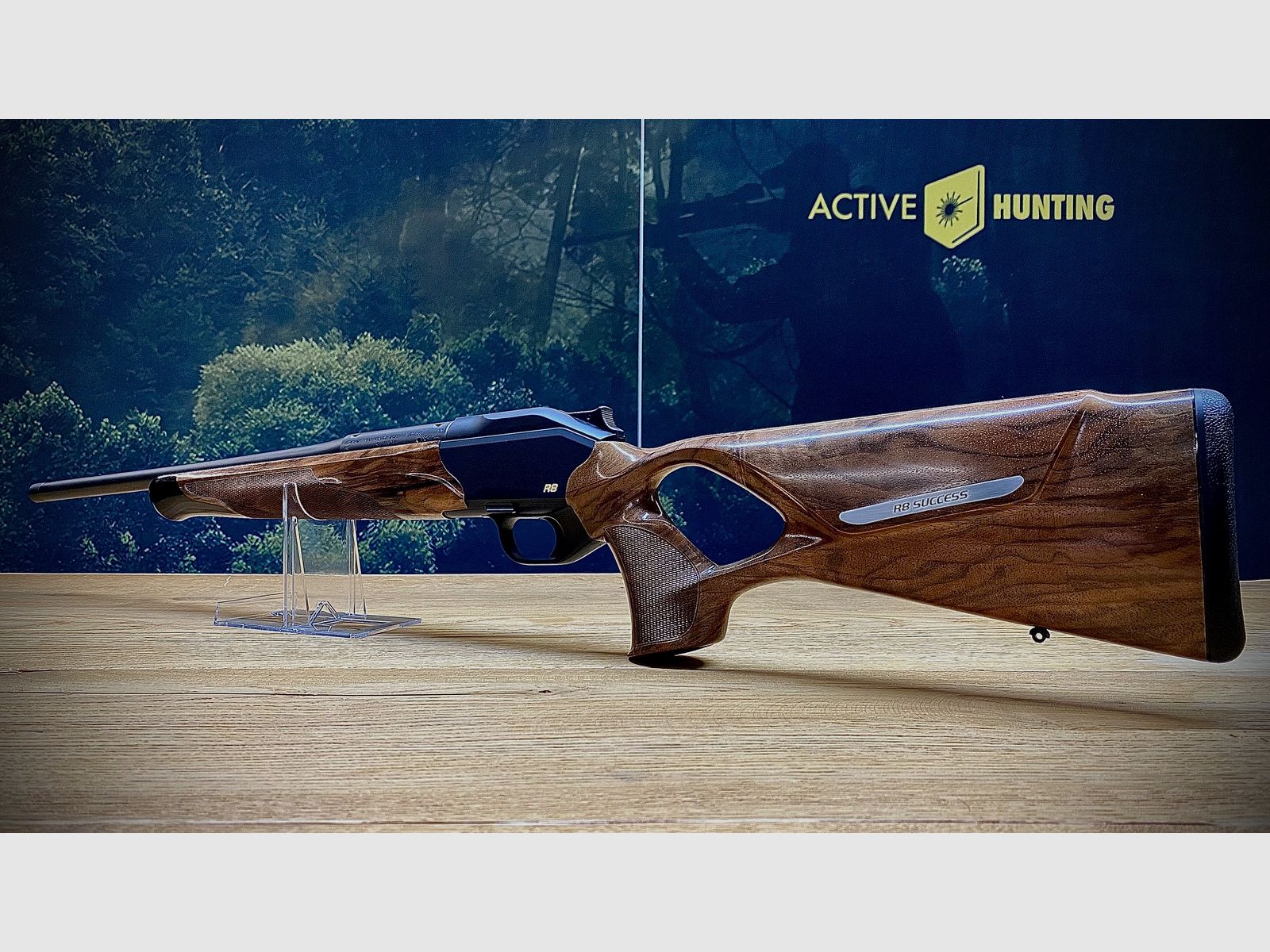 Blaser R8 Success / Wood class 4 / caliber and barrel length of your choice / absolute opportunity