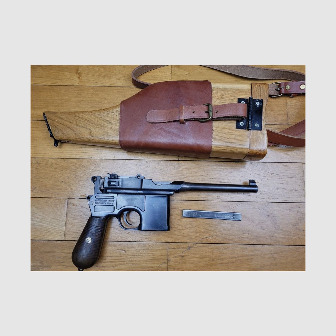 Sehr schöner C96 Mauser Pistol – legendäre Waffe – Herstellung Mauser Oberndorf A/M ca. 1913 – 7,63 Mauser – Schaft-Holster für den Schuss und den Transport – TBE +, Bild 2 von 24