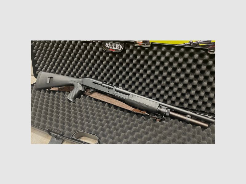 BENELLI M3 SUPER 90 - 12/76 - SLF/VSRF - MIT RIEMEN