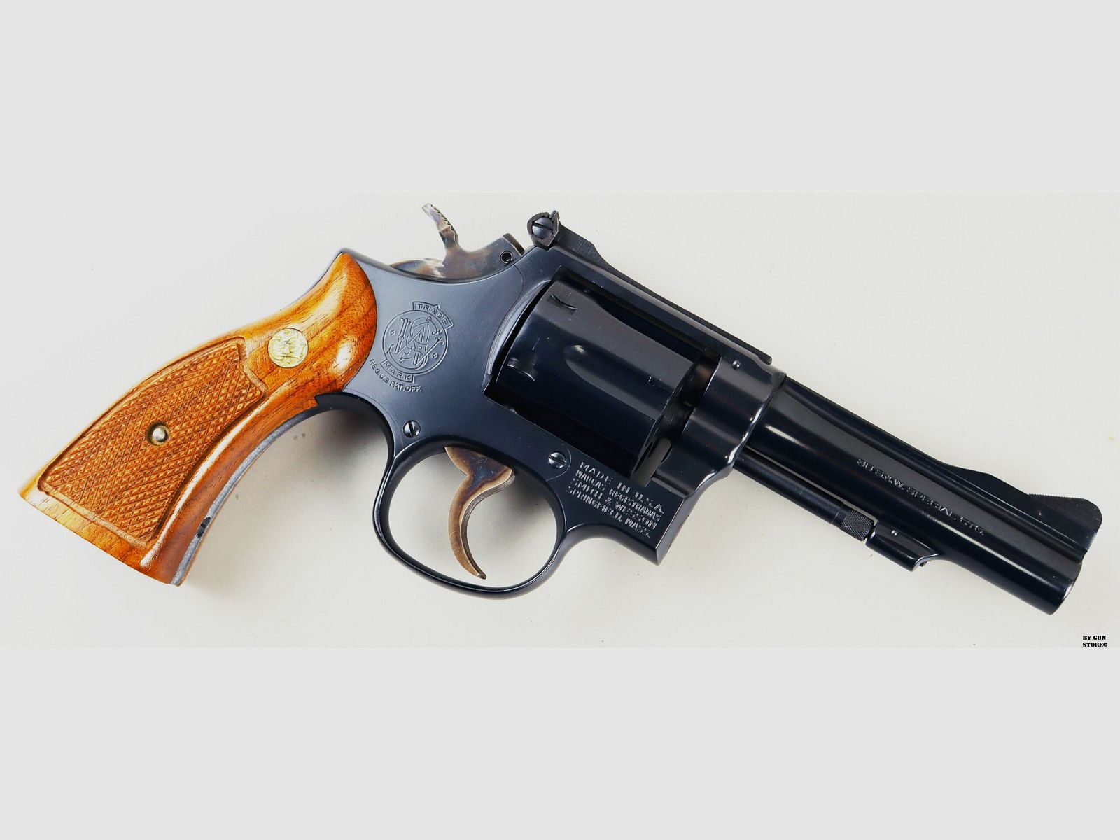 Revolver Smith & Wesson mod. 15-4 cal. 38Sp matr. 29K0185, immagine 4 di 14
