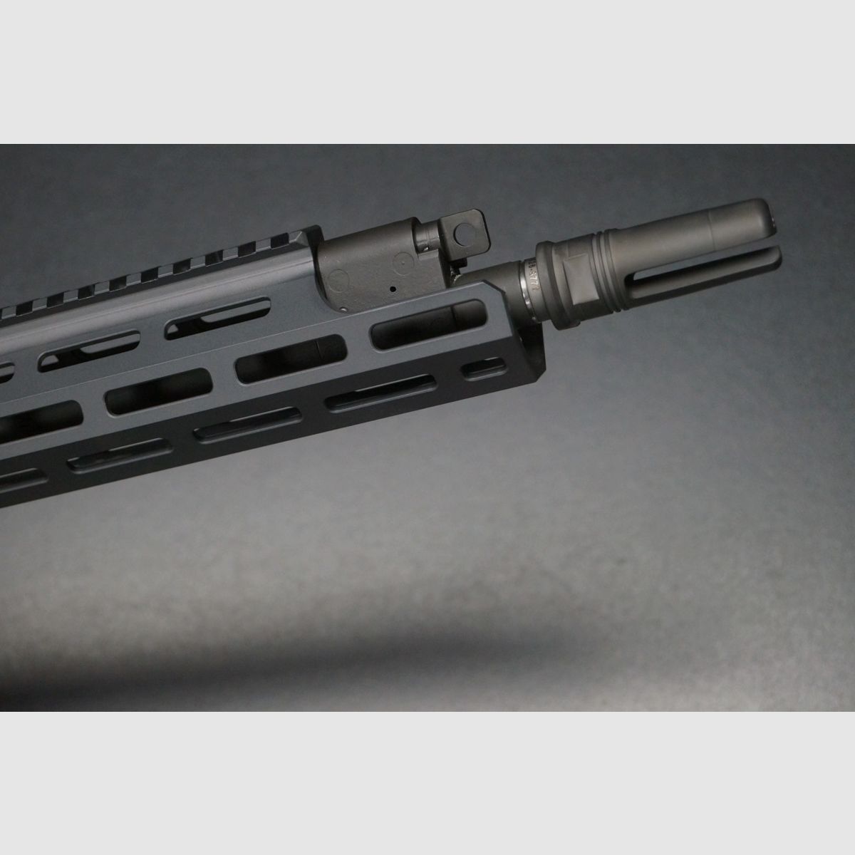 LMT Defense Stgw 25 K Sniper Grey 12″ 5.56 Nato, Bild 3 von 7