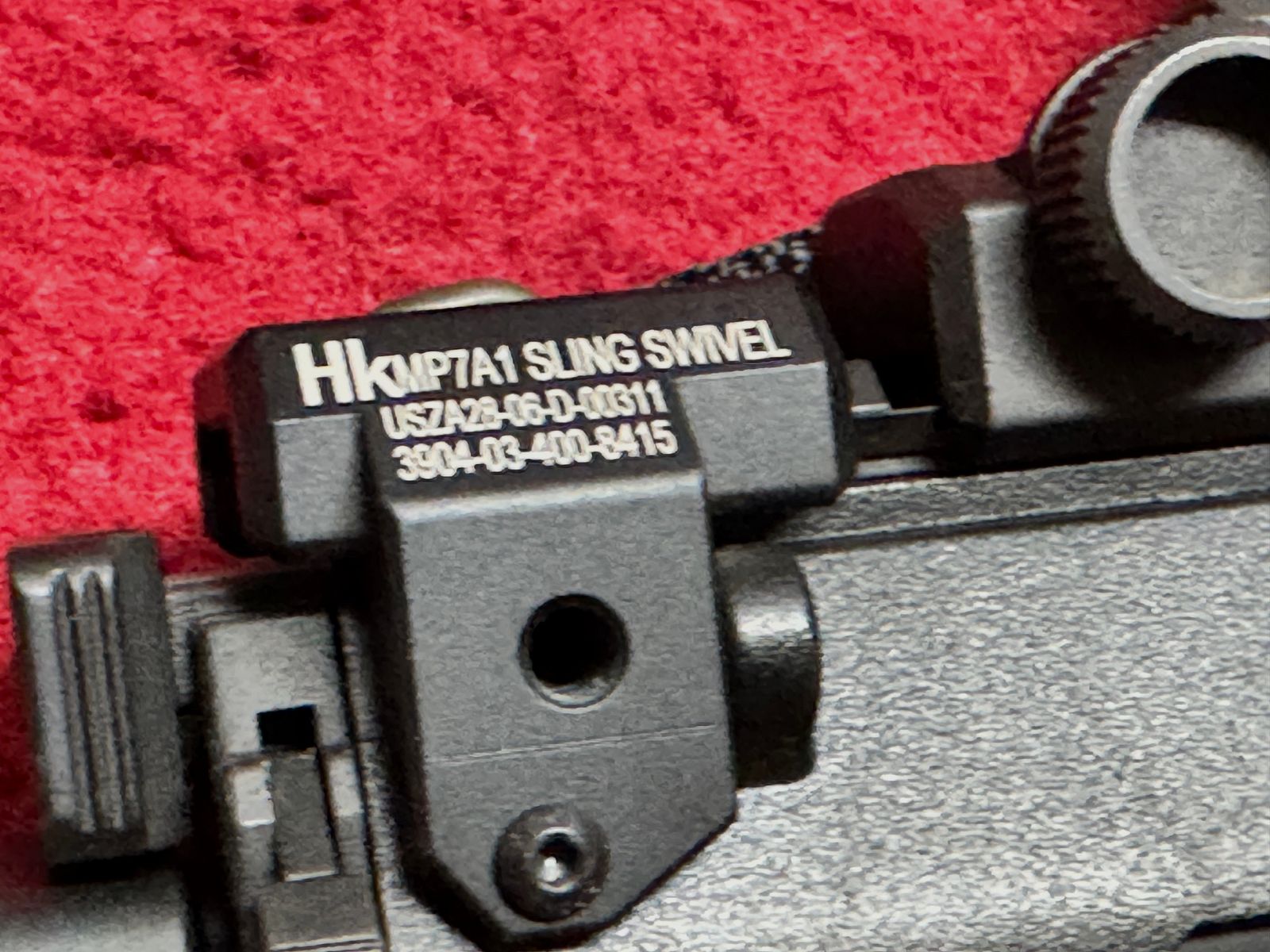 VFC H&K MP7 A1  GBB Gas Blow Back Airsoft 6mm  + Sling -Schalldämpfer- Micro Dot 
