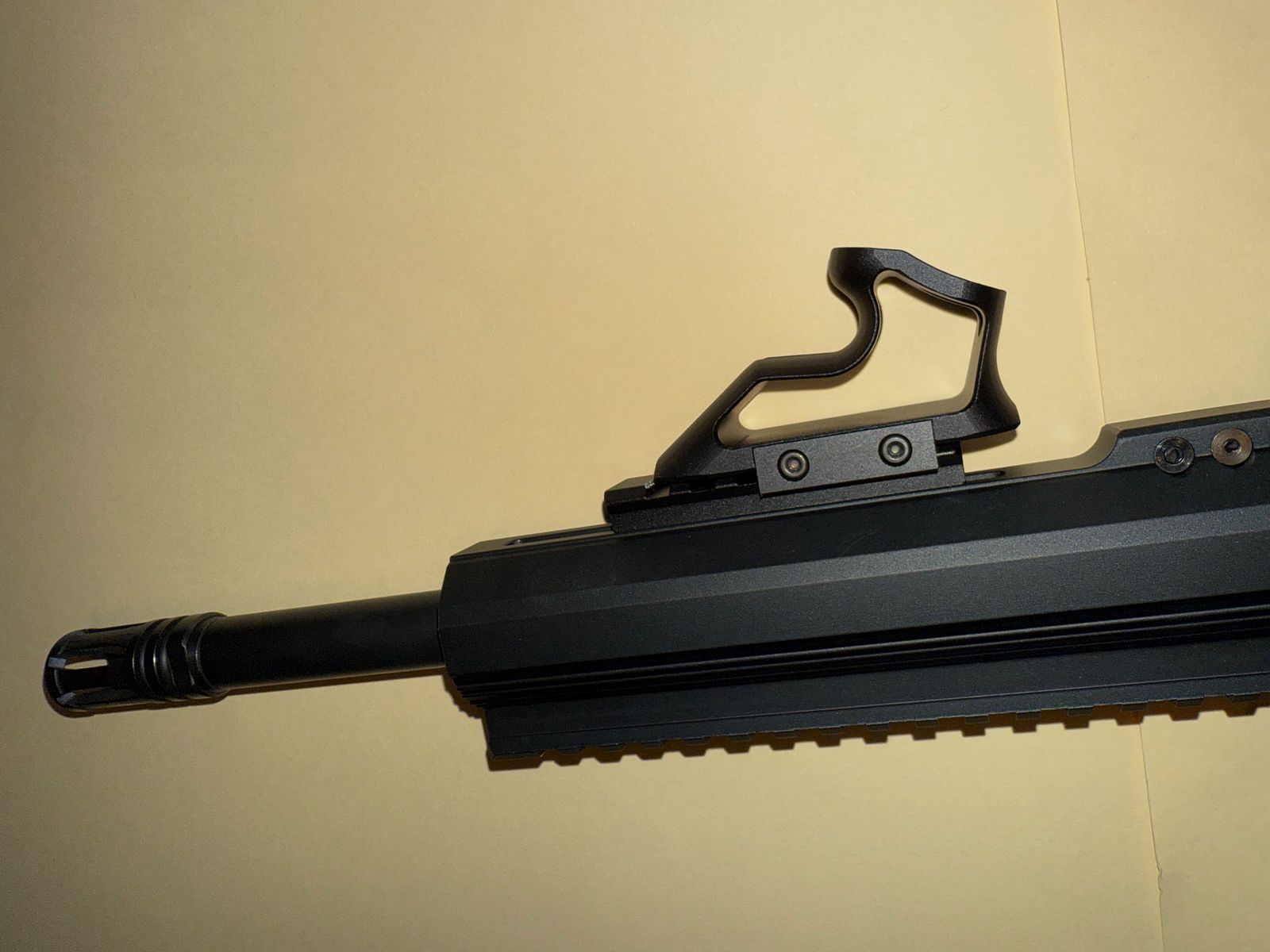 BAVARIAN TACTICAL  BTS-15 AR15 Halbautomat 9mm TOP
