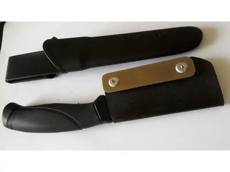 Black Kommando Mora 120, nero, custodia in Kydex