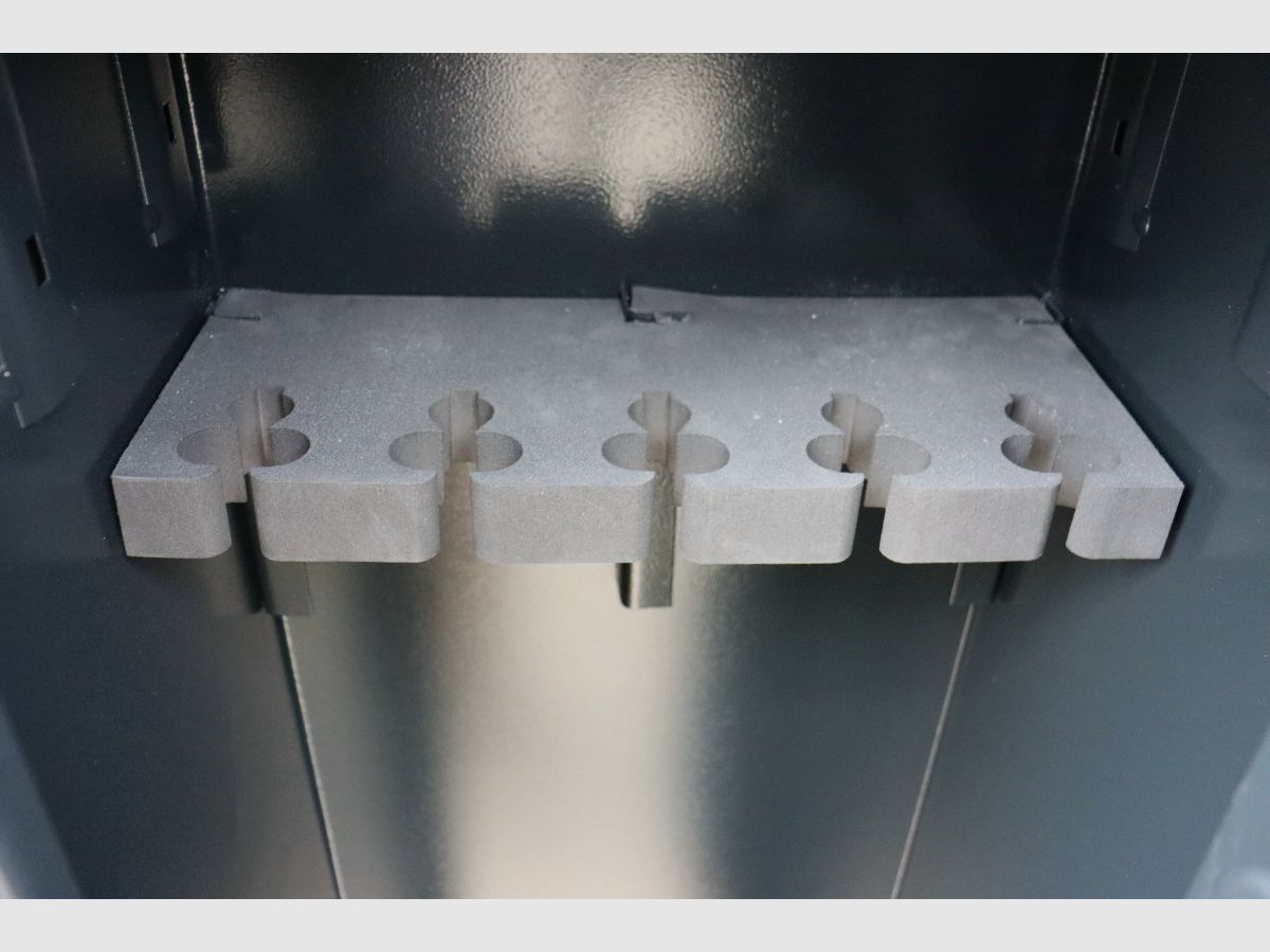 Gun cabinet SHOOTER Lavalee (1300x390x330) Class 1 EN 1143-1 for 5 long guns