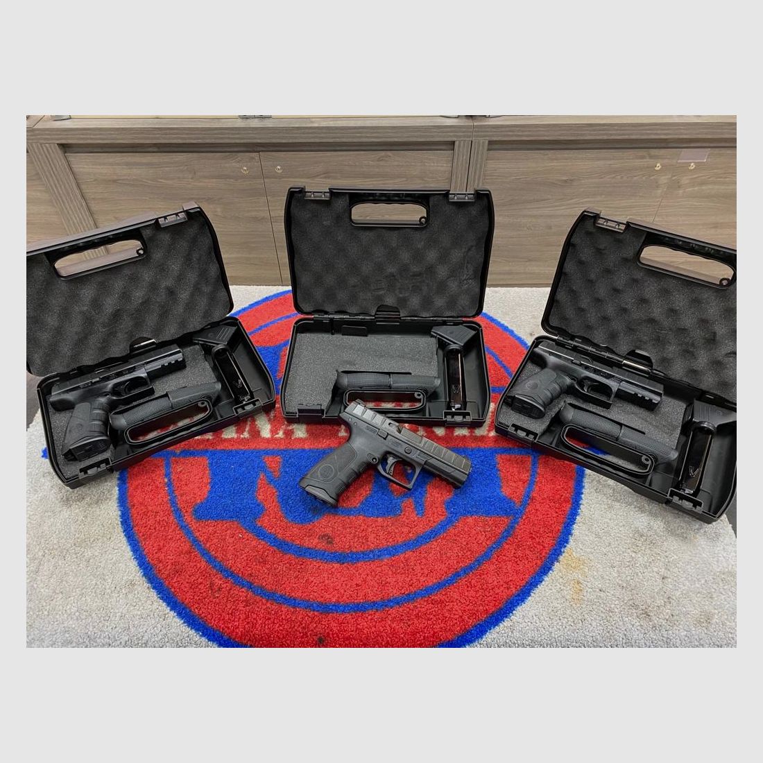 Beretta APX 9×19, Bild 1 von 4