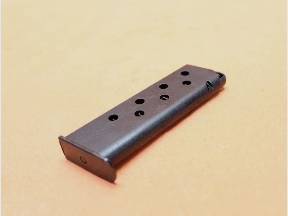 DDR SURPLUS Walther PP: Magazine DDR (without marking) 8-round blued without magazine base 7.65mm Browning