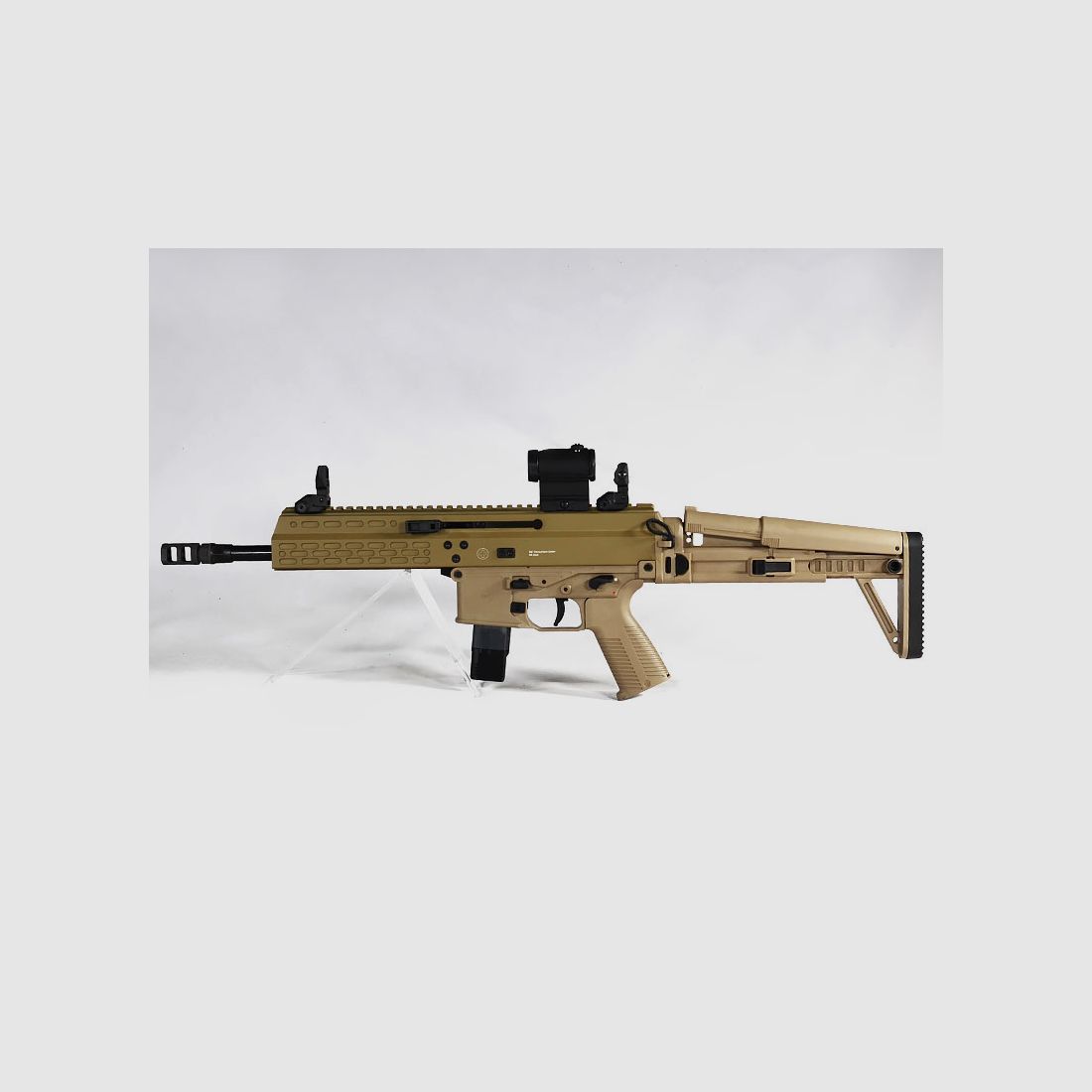 B&T APC9 Sport DE con calcio fisso MBT, Coyote TAN, senza Aimpoint