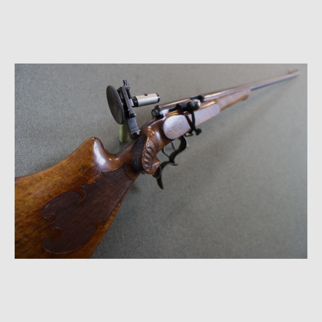 Carabine à répétition à chargement unique Mauser Diopter des années 30.