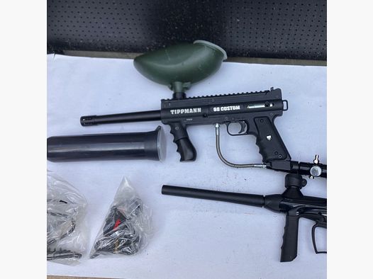 Tippmann 98 Custom inklusive Ersatzmarkierer und Zubehör