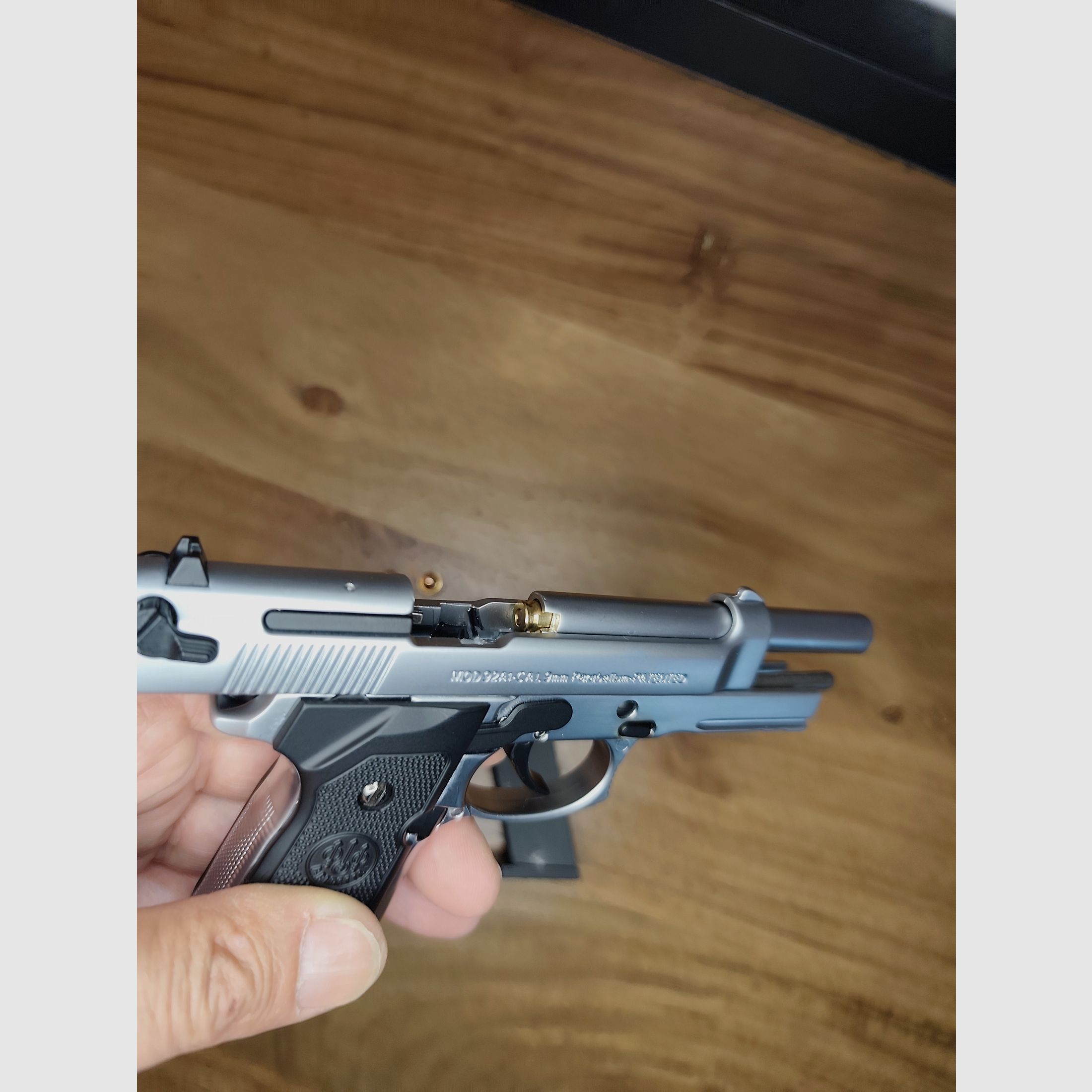 Beretta Model Pistole 1:2 NX Model mit Edler Verpackung Neu