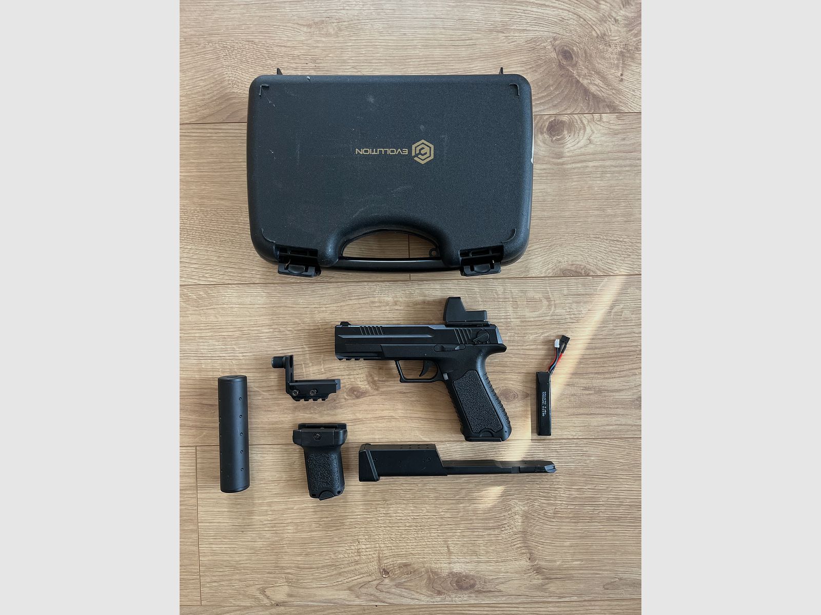 Cyma CM.127 in schwarz mit  MOSFET 3.Gen