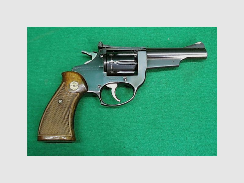 Astra Cadix Revolver