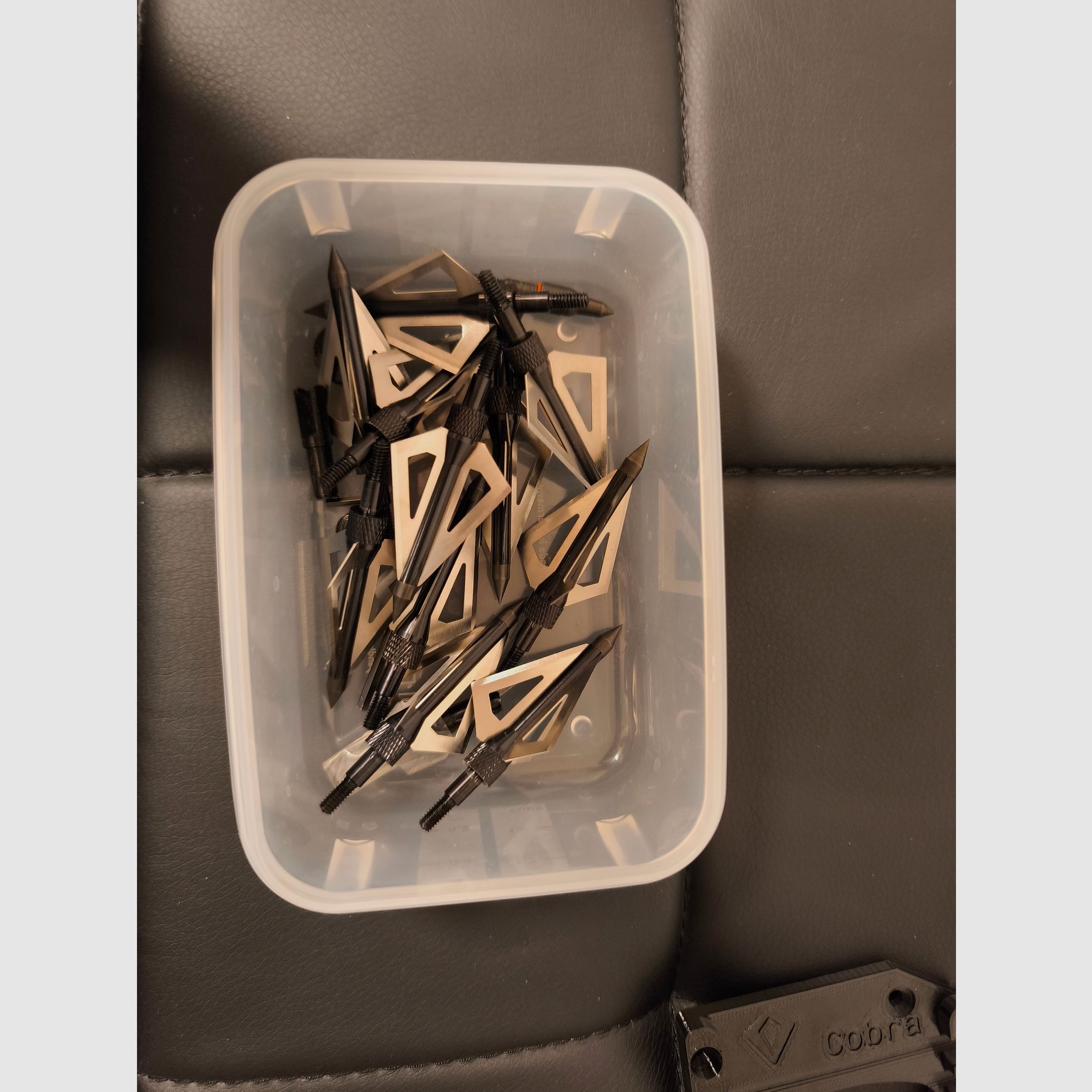 EK Archery Cobra RX 130lbs als nieuw met veel accessoires