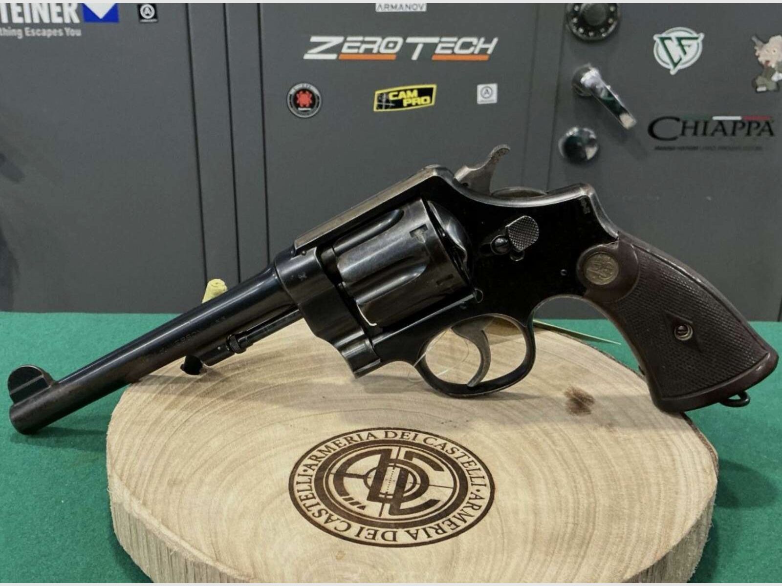 Revolver Webley & Scott Kal. .455