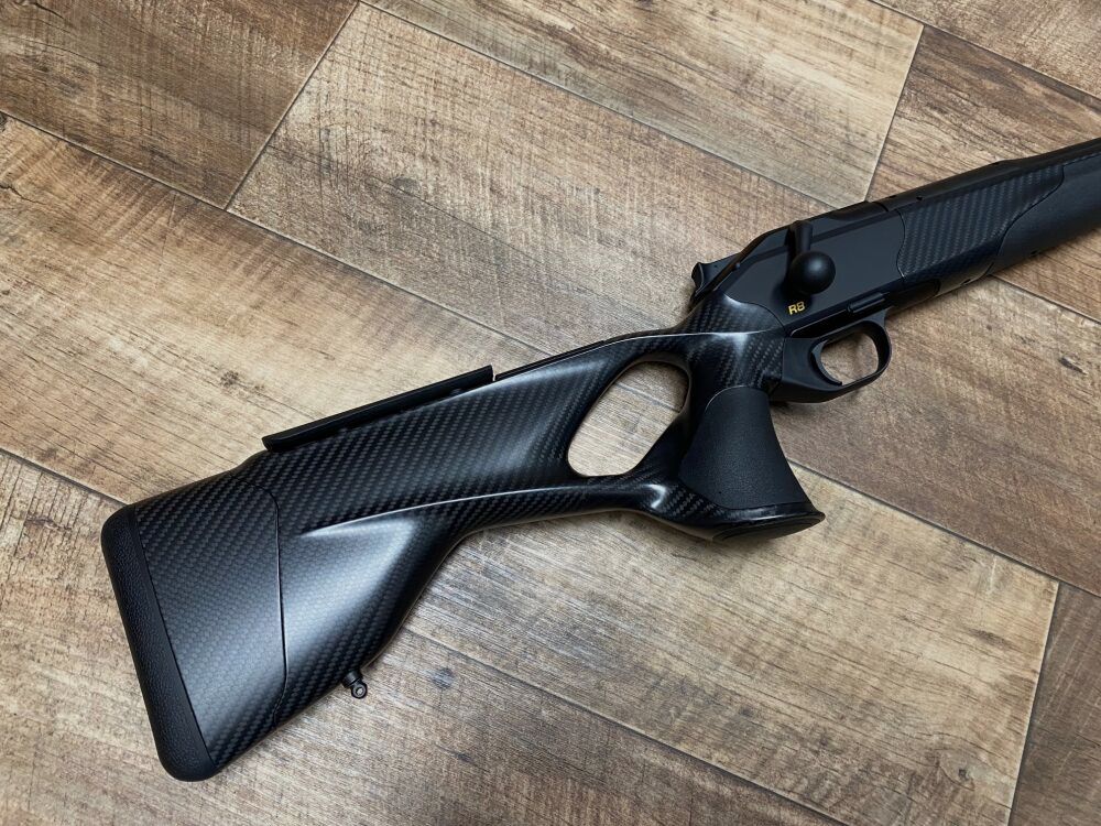 Blaser R8 Ultimate Carbon with adjustable stock comb