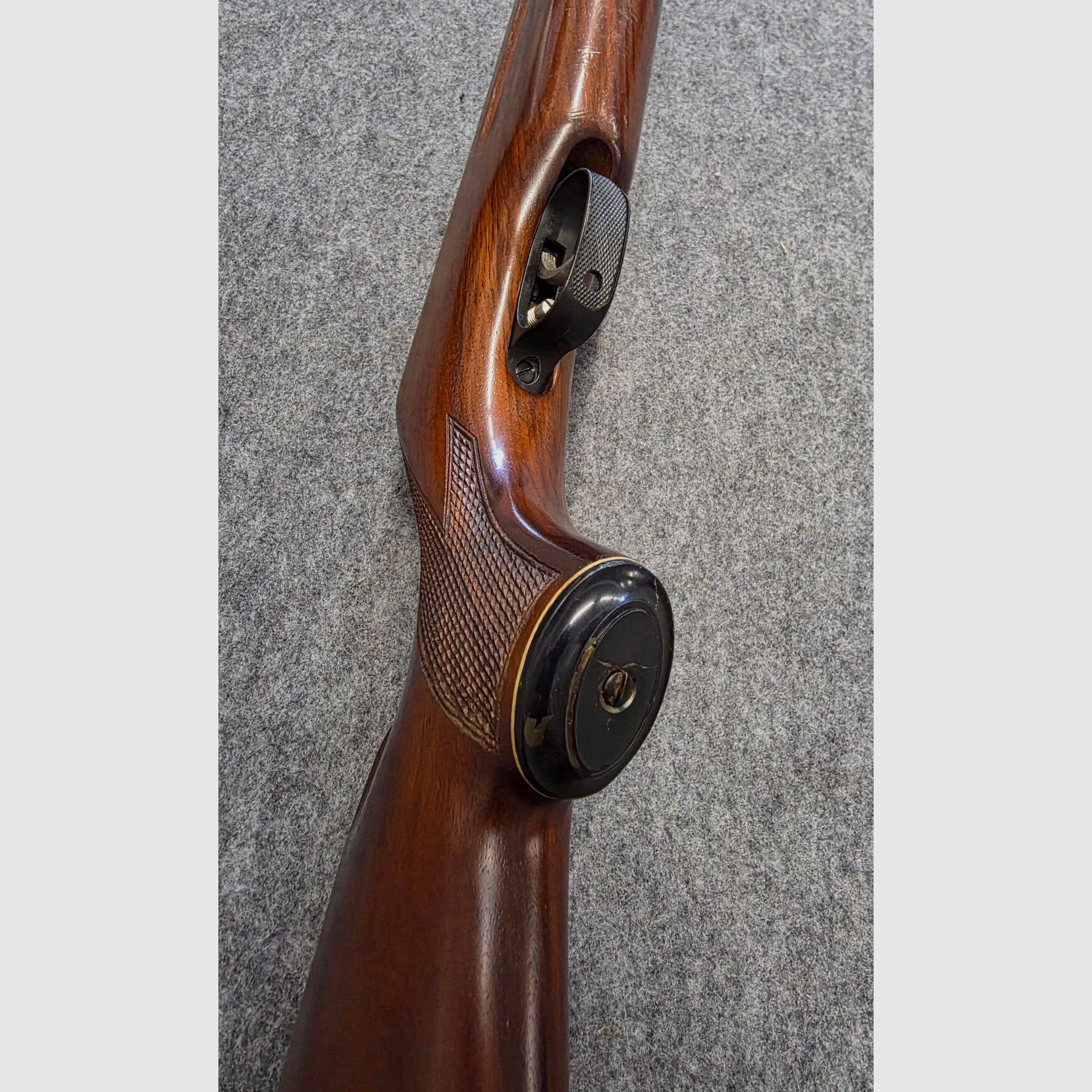 With rare luxury stock Weihrauch HW 35 from 1968 without F-mark break barrel air rifle caliber 4.5 mm HW35